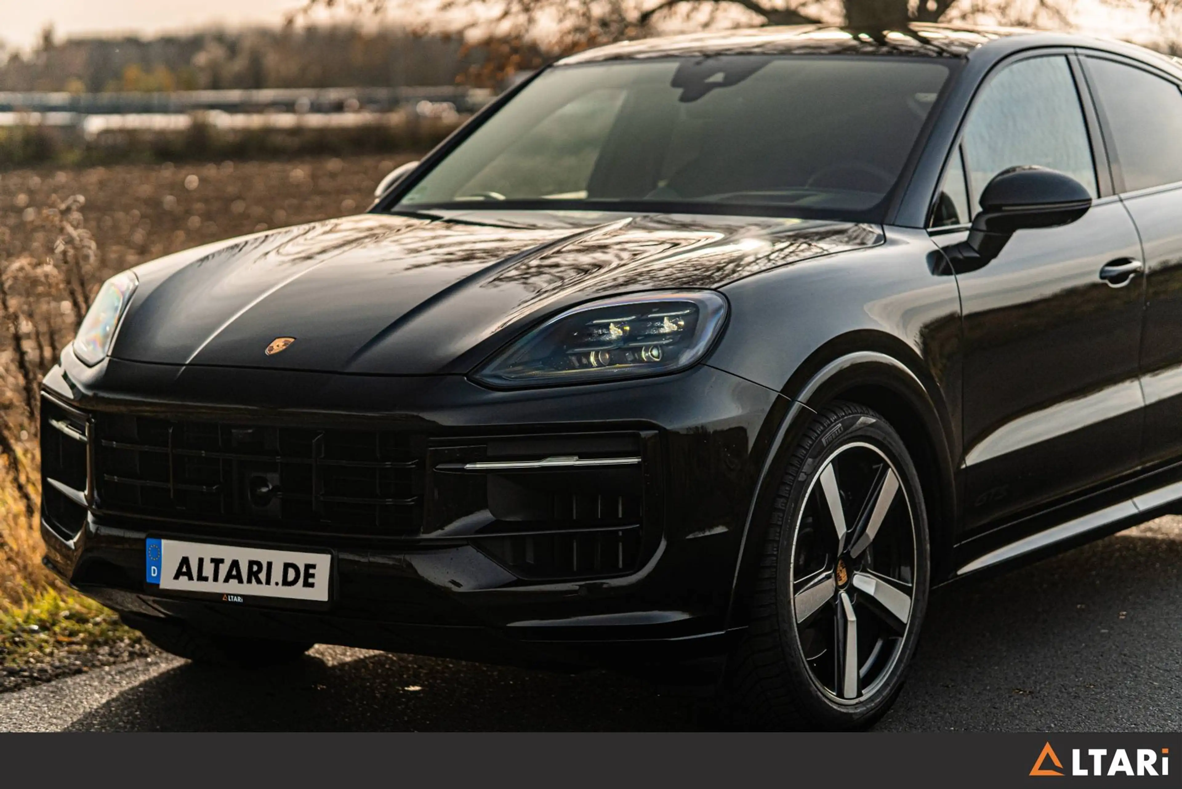 Porsche Cayenne Coupe GTS SportChrono Sport-Abgas HeadUp Standheiz — photo 3