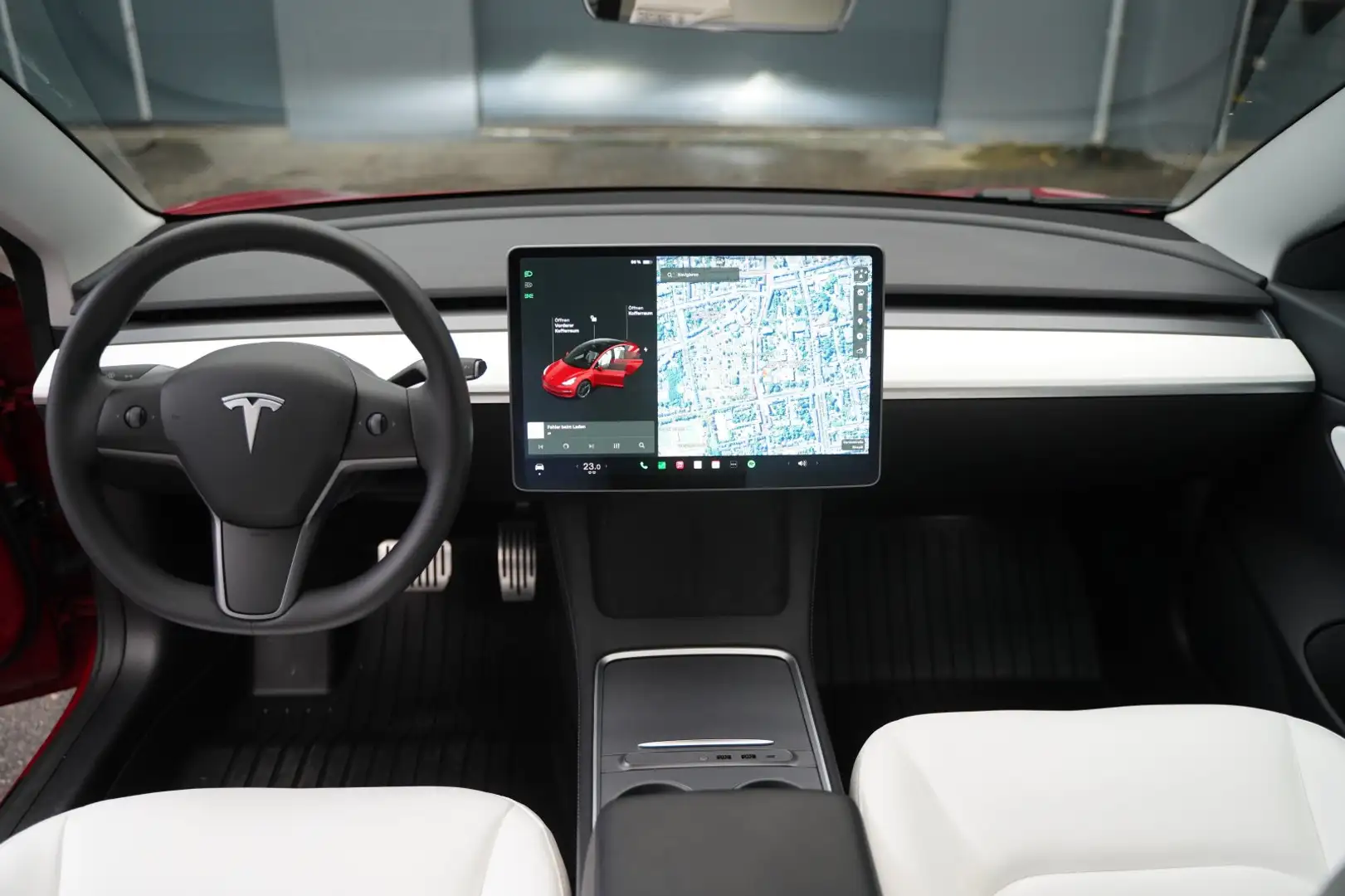 Tesla Model 3 Long Range AWD *innen weiß*19-Zoll*AHK* Rood - 2