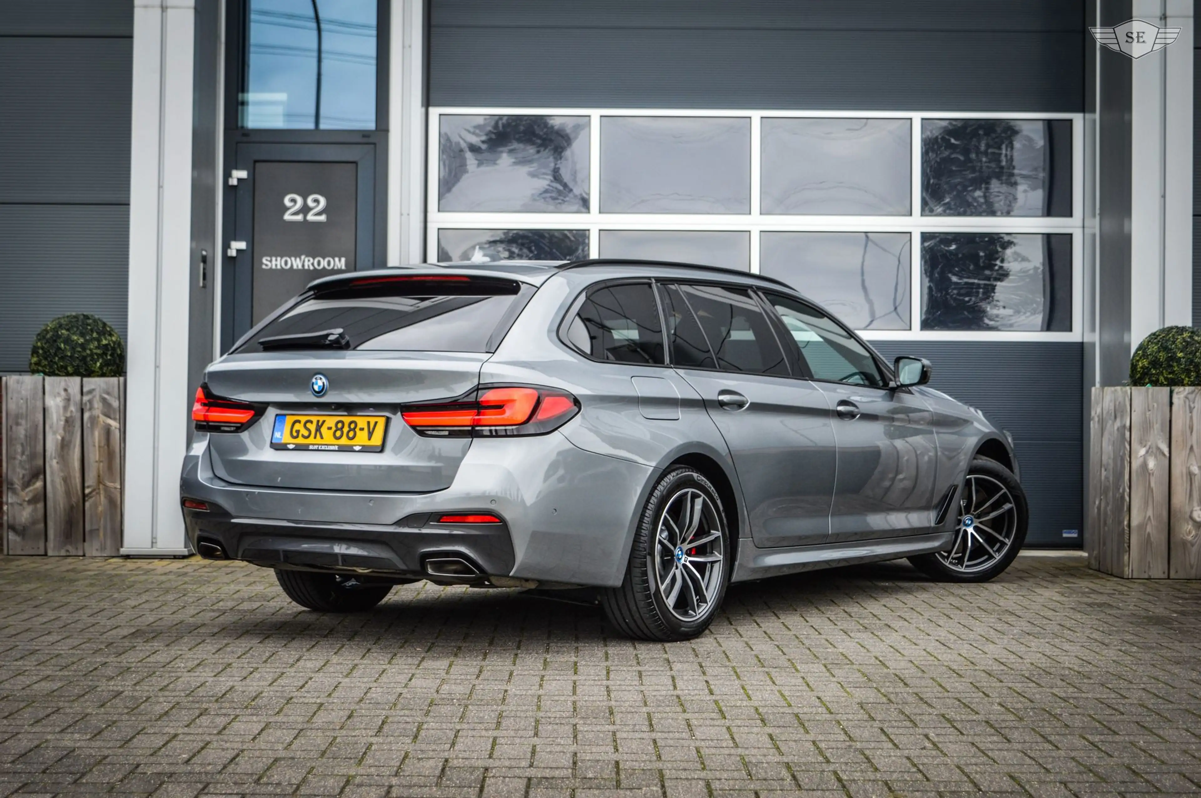 BMW 530 5-serie Touring 530e|EDITION PLUS|M-SPORT PRO|PANO — photo 4
