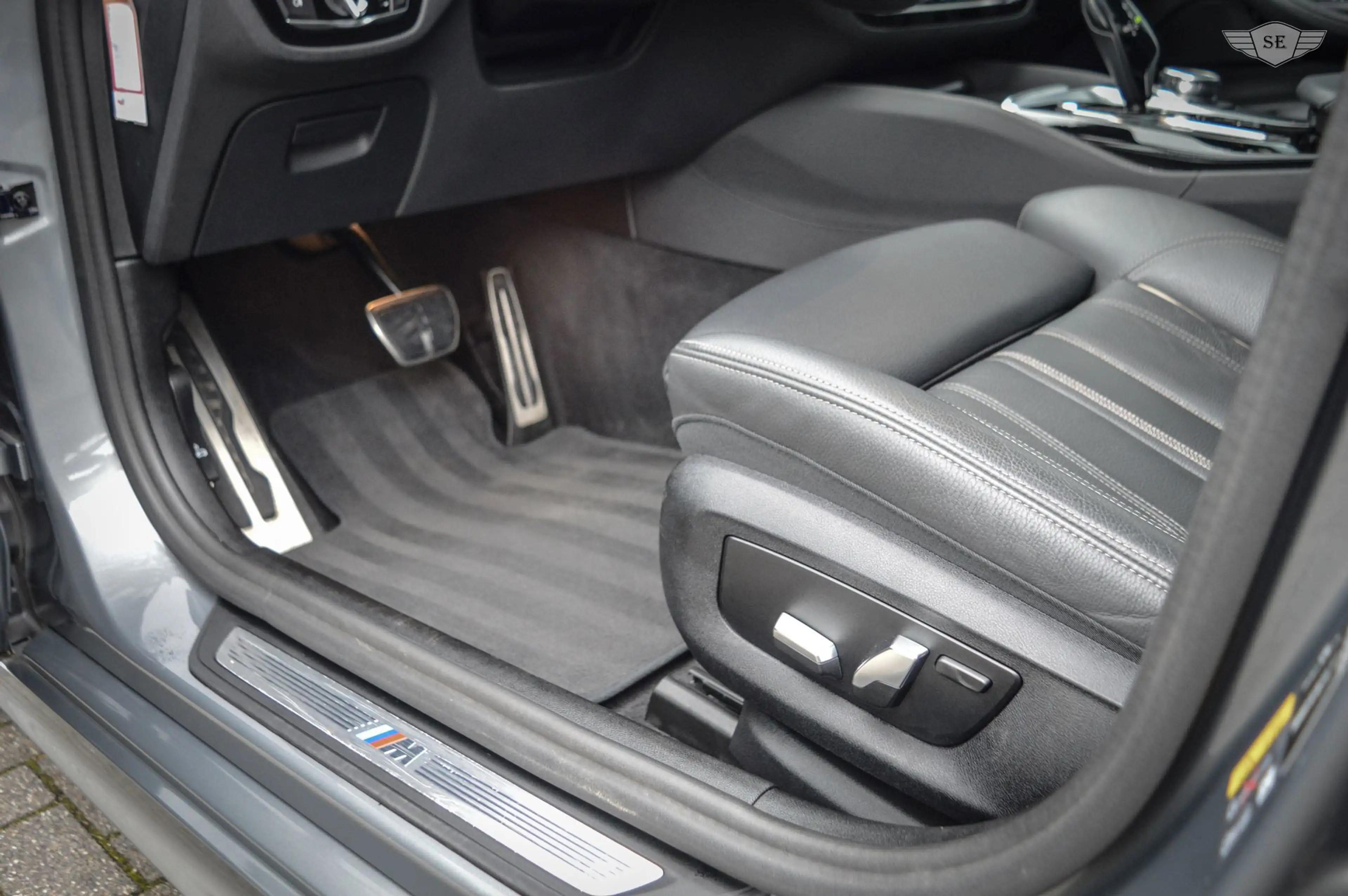 BMW 530 5-serie Touring 530e|EDITION PLUS|M-SPORT PRO|PANO — photo 10