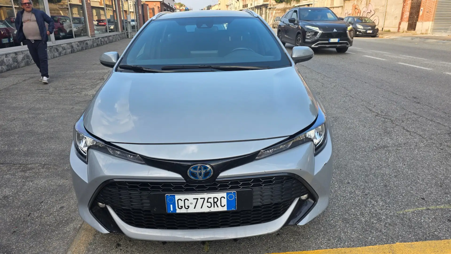 Toyota Corolla Corolla Touring Sports 1.8 Hybrid Business Grau - 2