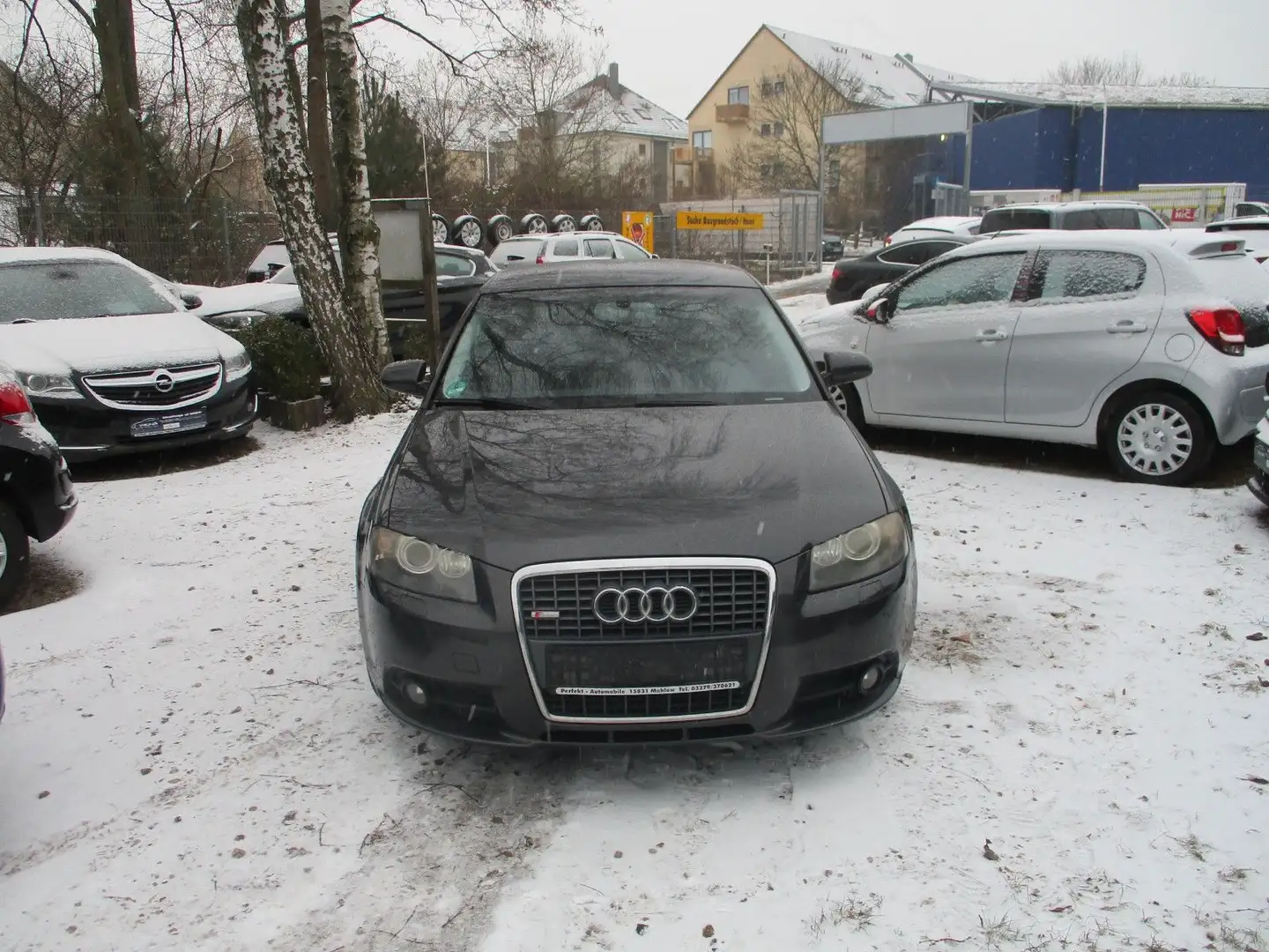 Audi A3 Sportback 1.6 Ambition Grau - 2