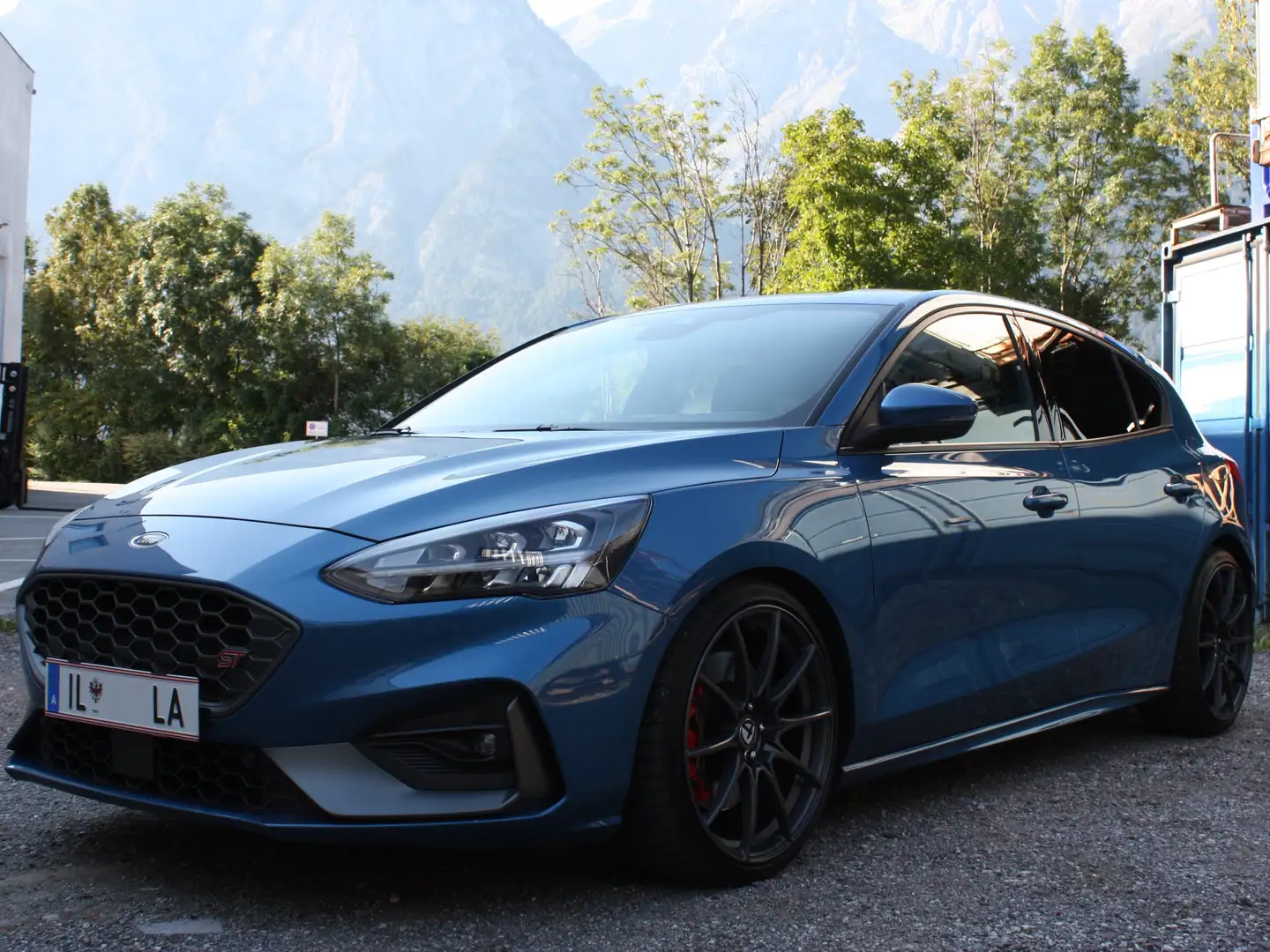 Ford Focus Focus 2,3 EcoBoost ST Styling-Paket/Eibach/Milltek Blau - 1