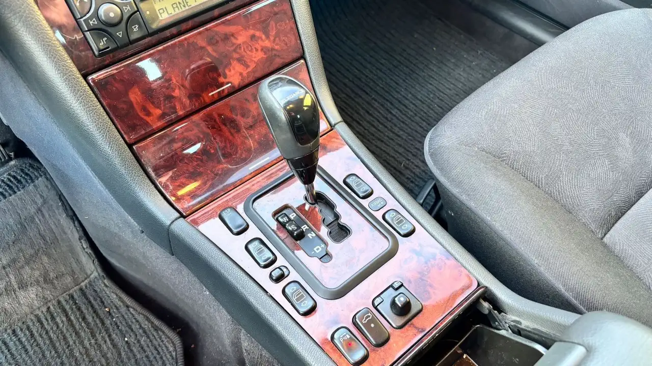 Mercedes-Benz E 240 ELEGANCE, foto 8