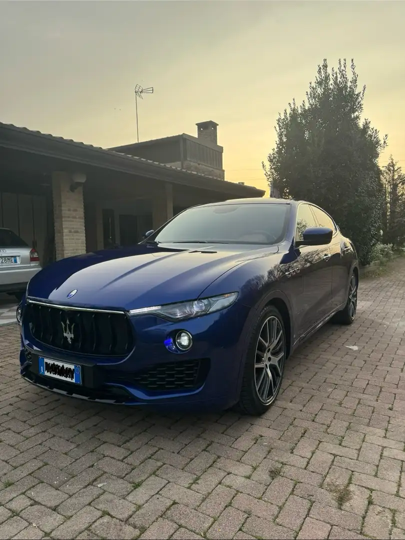 Maserati Levante 3.0 V6 275cv auto Blau - 1