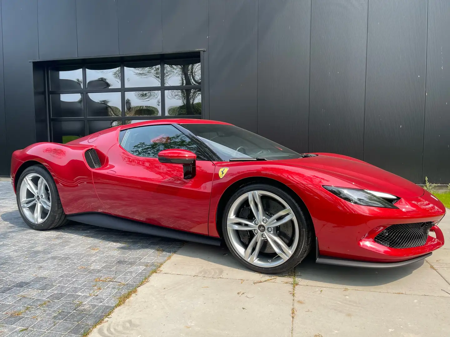 Ferrari 296 GTB 2024 Rosso Imola  288.842€ Ex btw Rood - 1