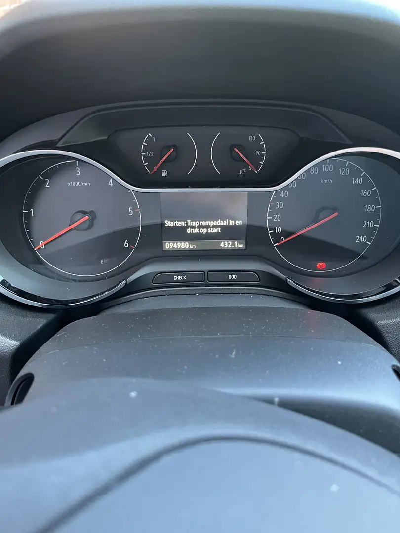 Opel Grandland X 2.0 D Start/Stop Automatik Dynamic - 2