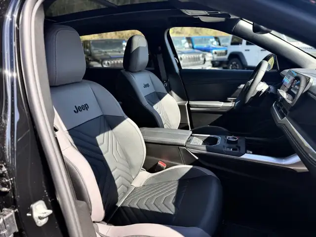 Jeep Compass 74kWh Vollausstattung Ansicht 14