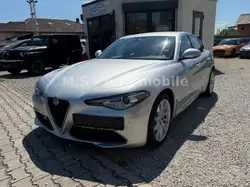 Alfa Romeo Giulia 2.0 Turbo Super Aut.*Bi Xenon*2.Hand*USB