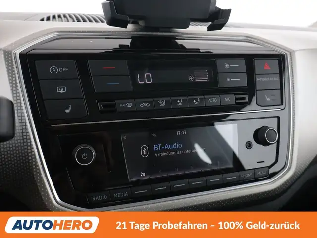 Volkswagen Up! view 22