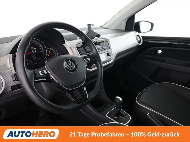 Volkswagen Up! view 11