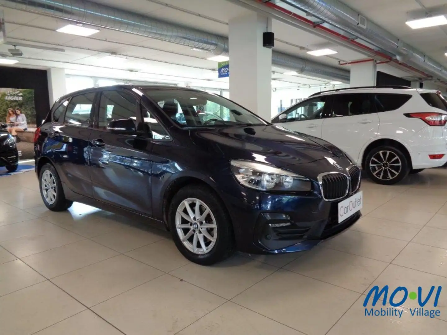 BMW 216 216d Active Tourer Business aut. Bleu - 2
