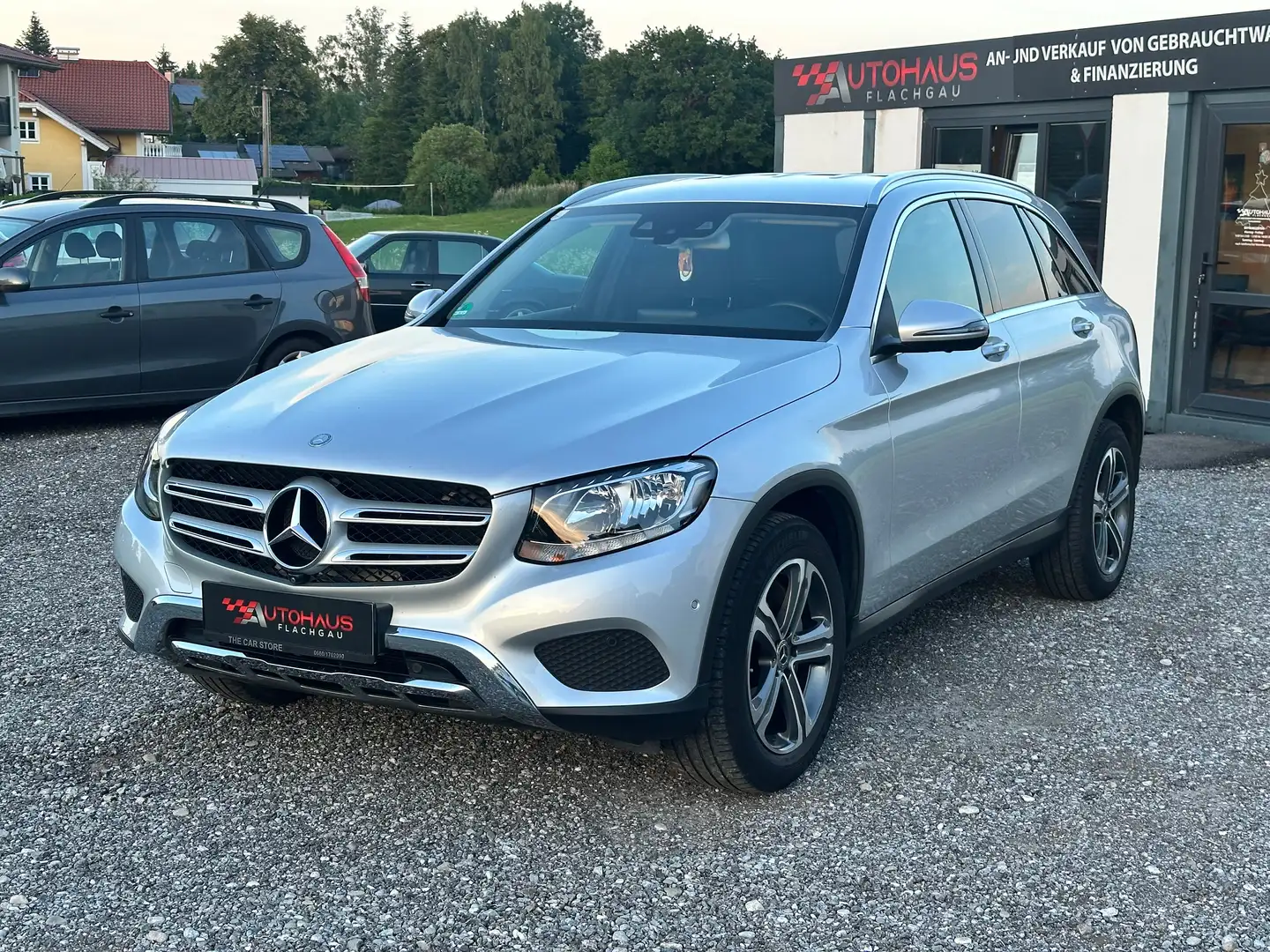 Mercedes-Benz GLC 220 GLC 220 d 4Matic (253.905) Grau - 2