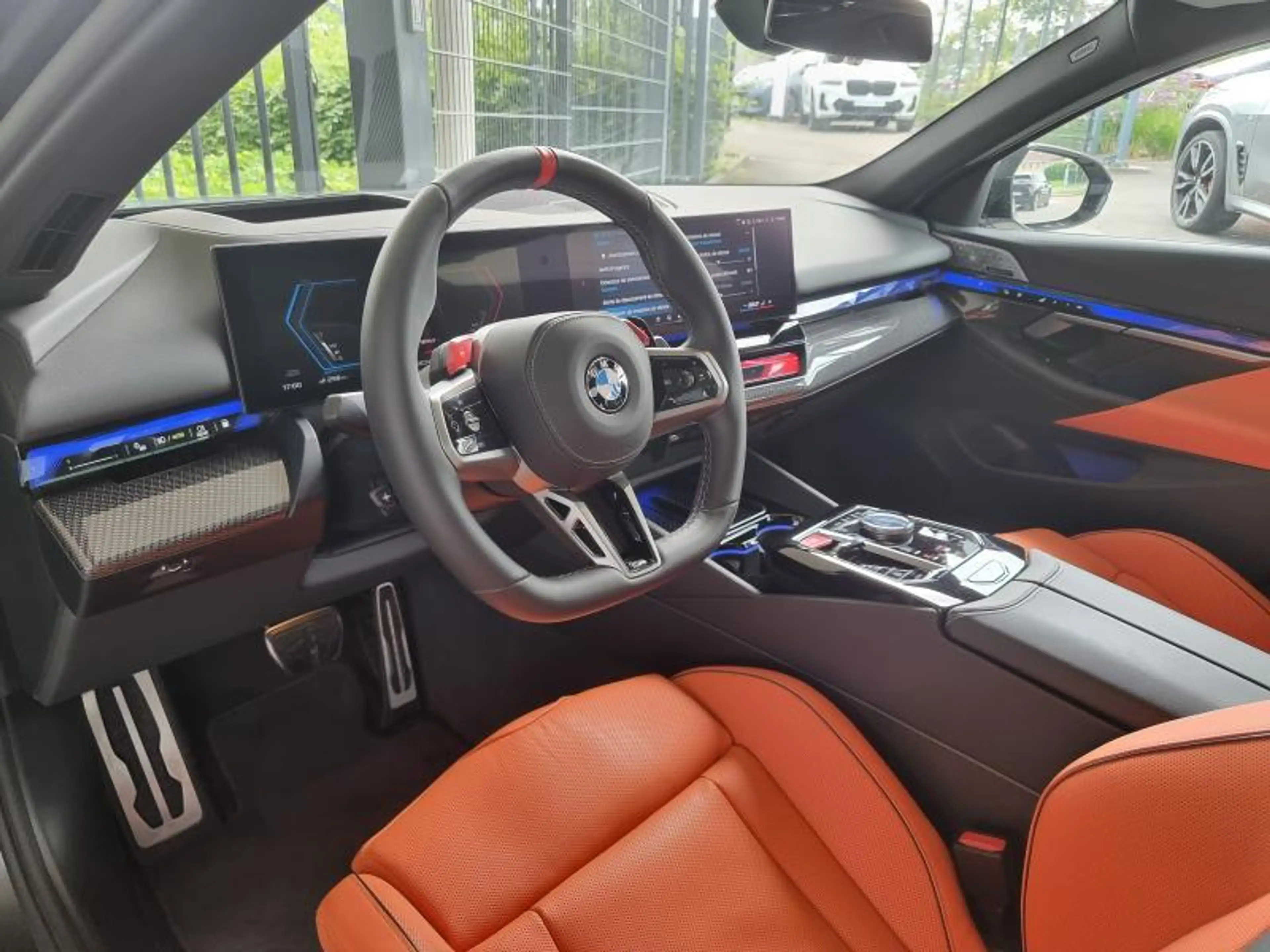 BMW M5 Touring — photo 6