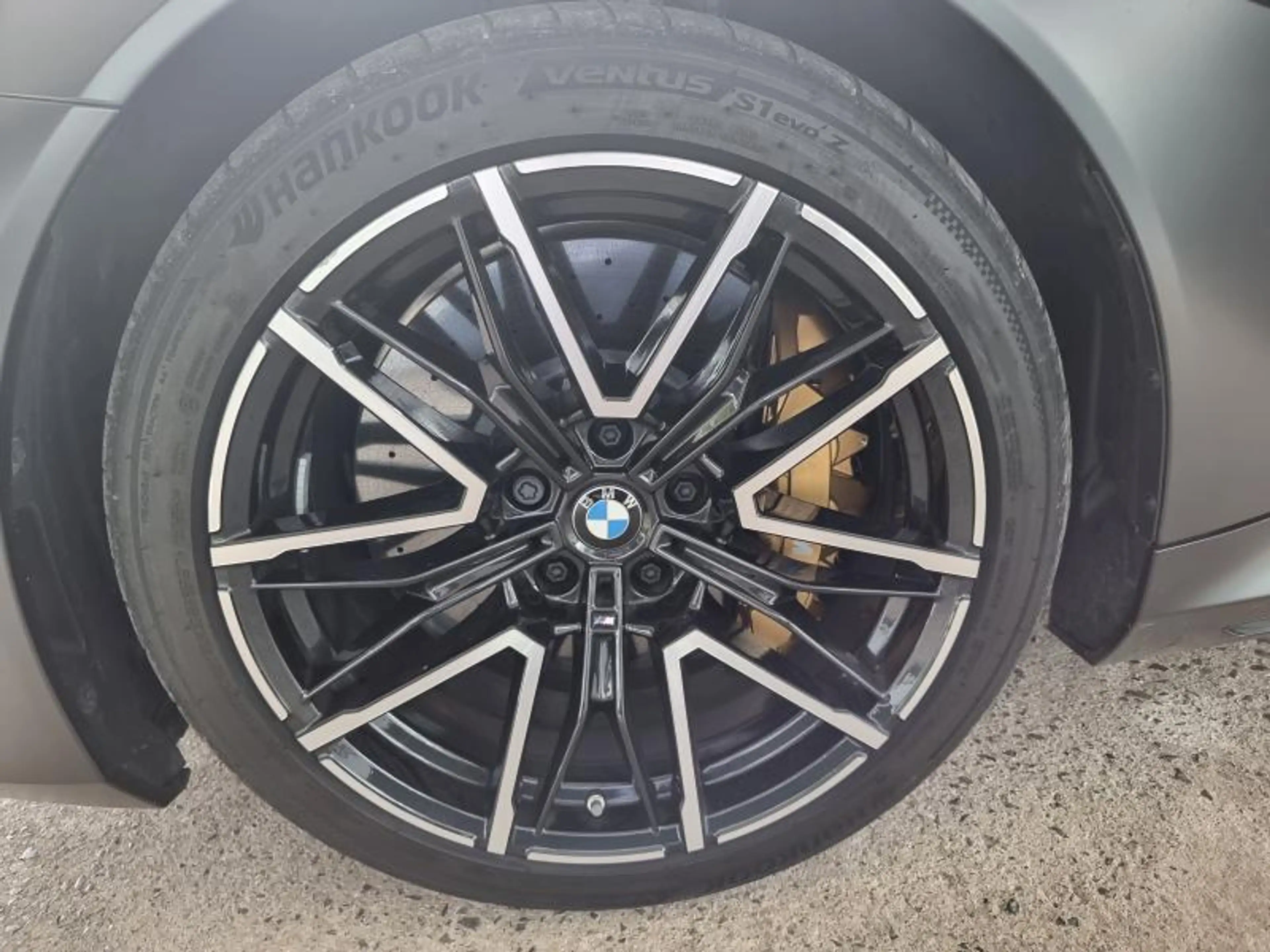 BMW M5 Touring — photo 8