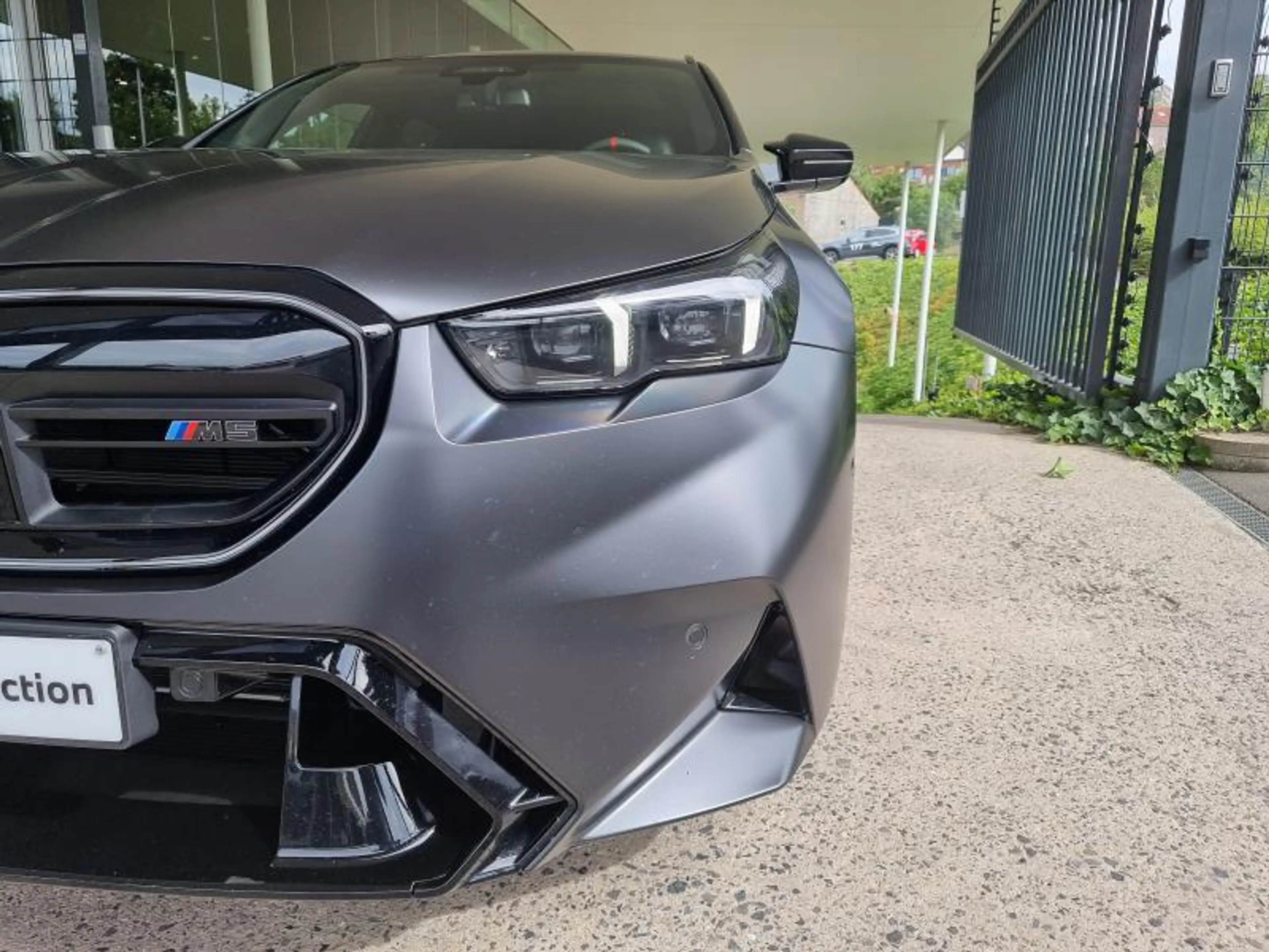 BMW M5 Touring — photo 9