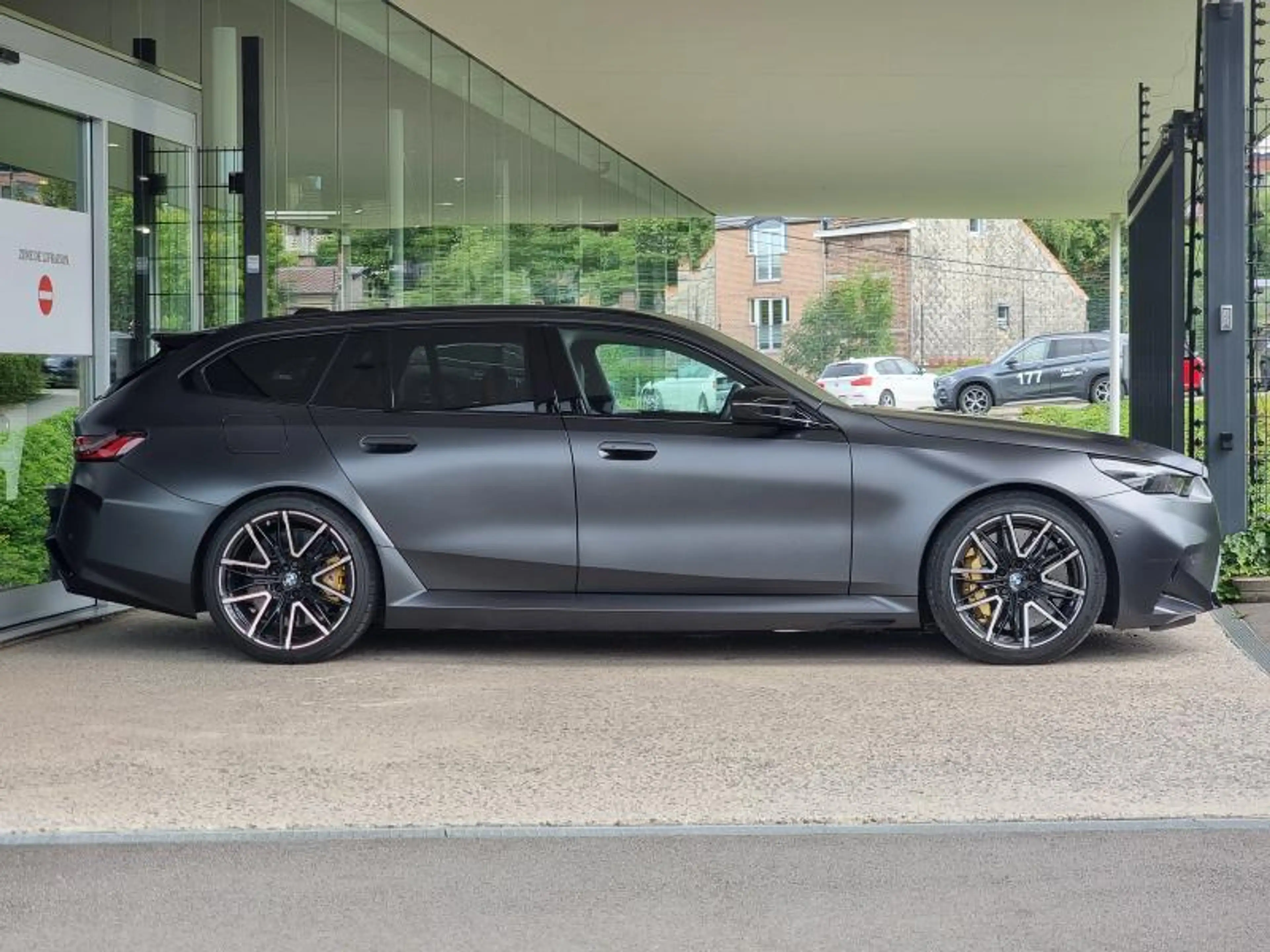 BMW M5 Touring — photo 3
