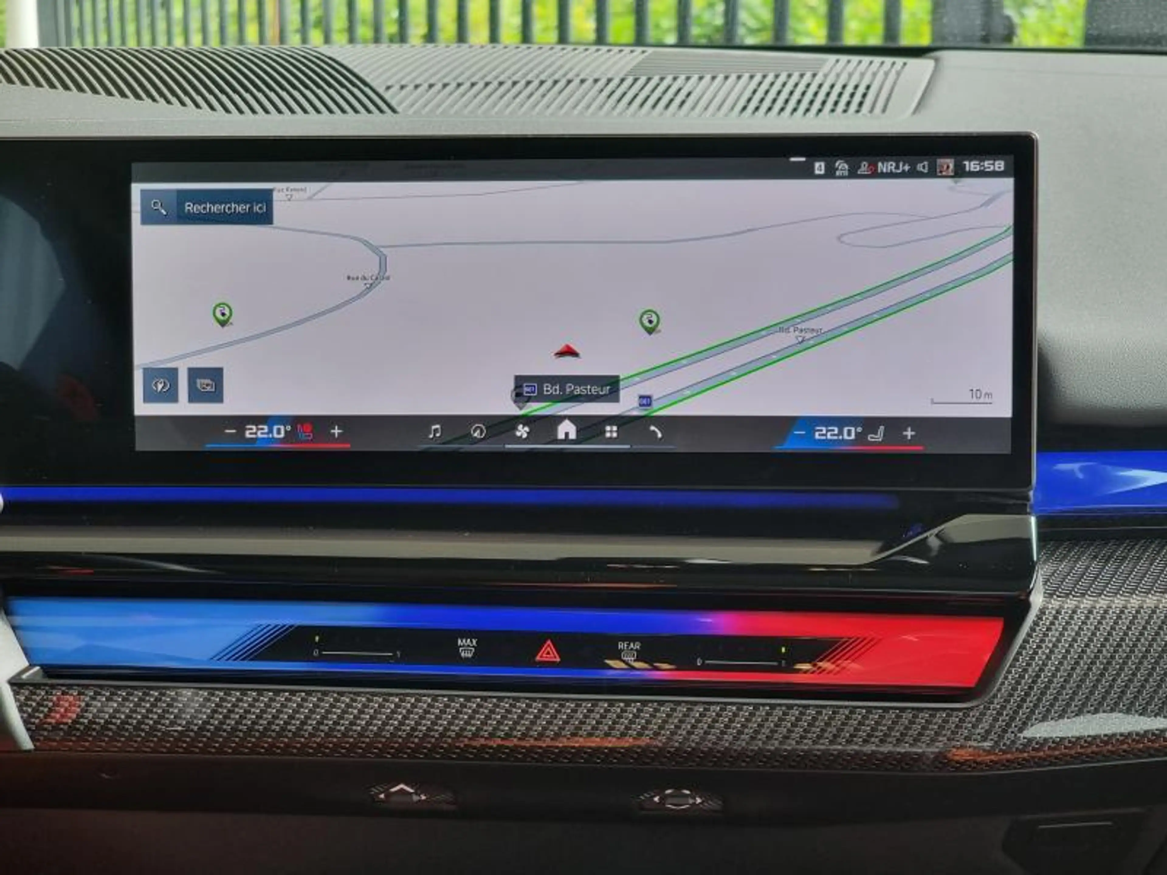 BMW M5 Touring — photo 13