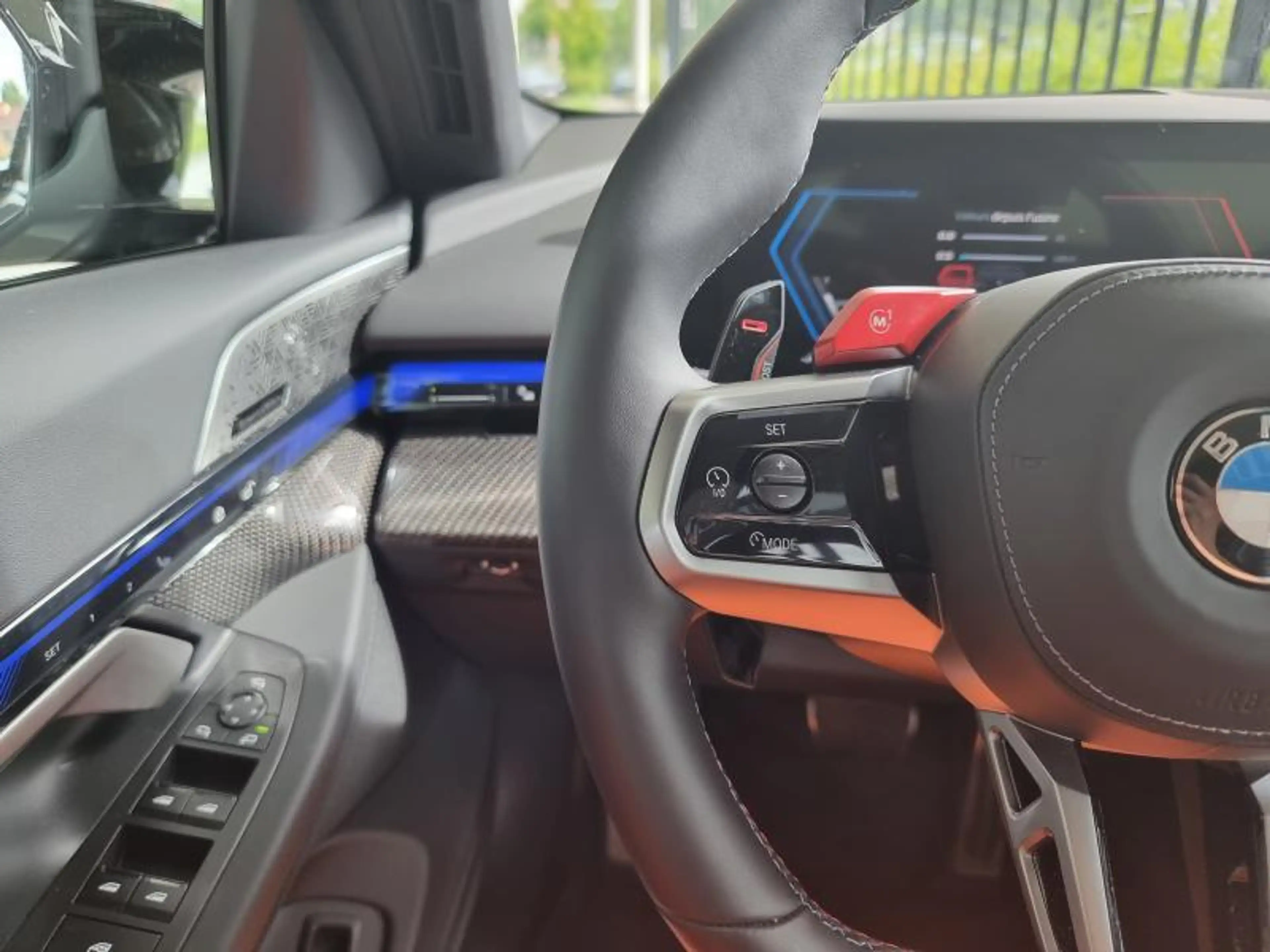 BMW M5 Touring — photo 15