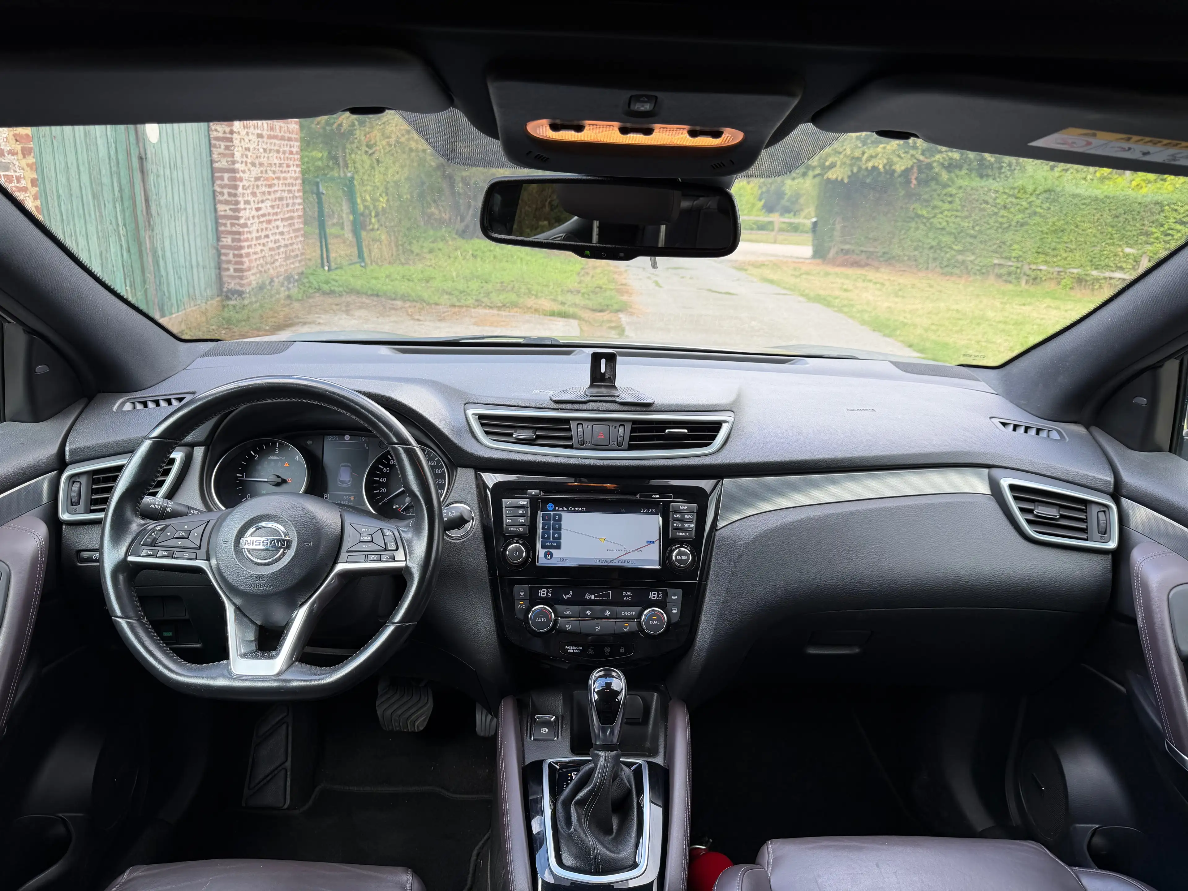Nissan Qashqai 1.6 dCi Tekna Xtronic *PANO*GPS*CAM* — photo 15