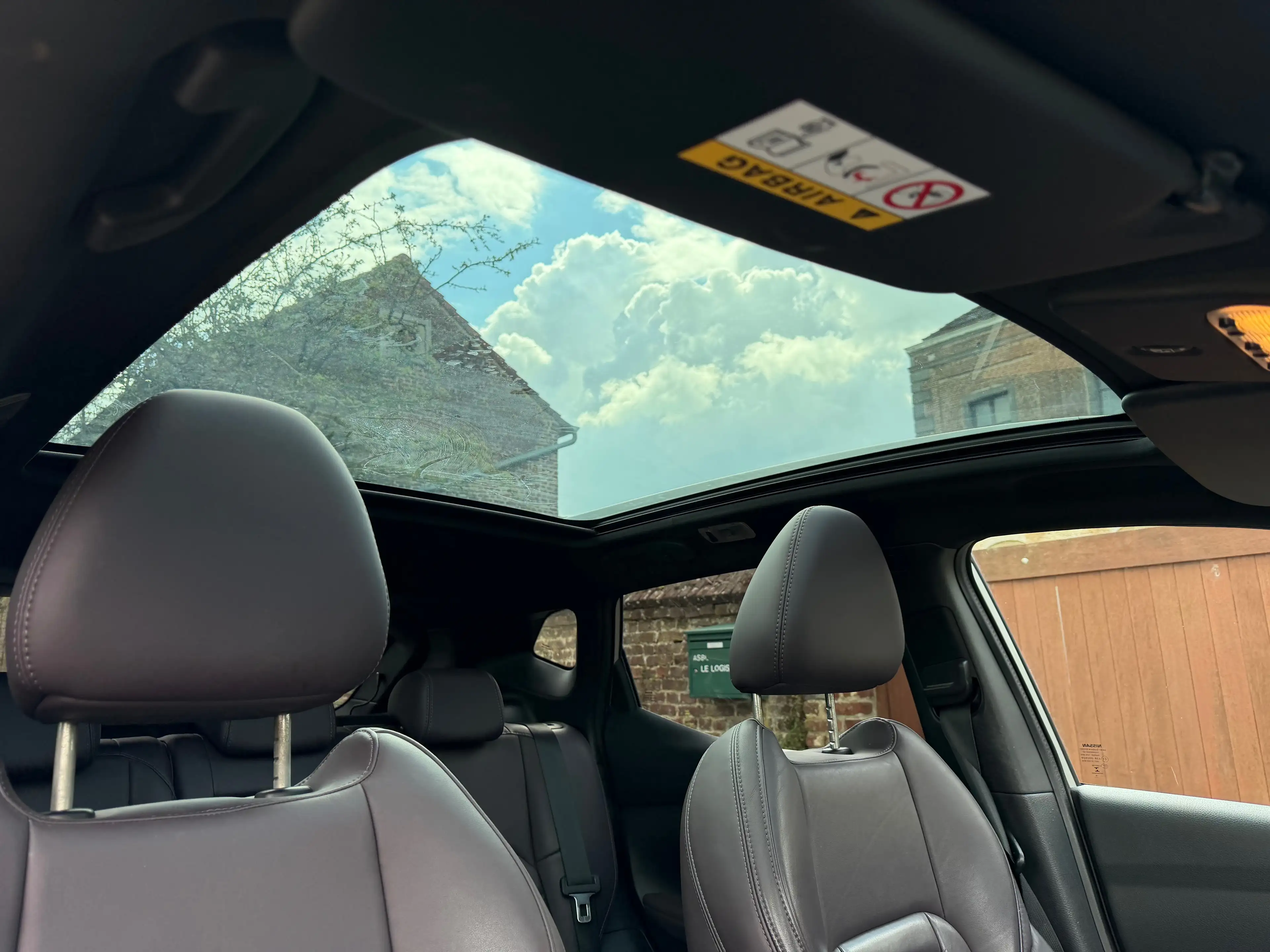 Nissan Qashqai 1.6 dCi Tekna Xtronic *PANO*GPS*CAM* — photo 13