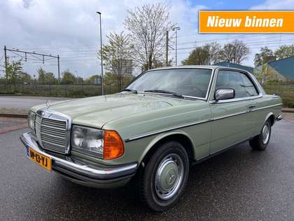 Mercedes-Benz 230 230 C / NIEUWSTAAT! / ZEER UNIEK