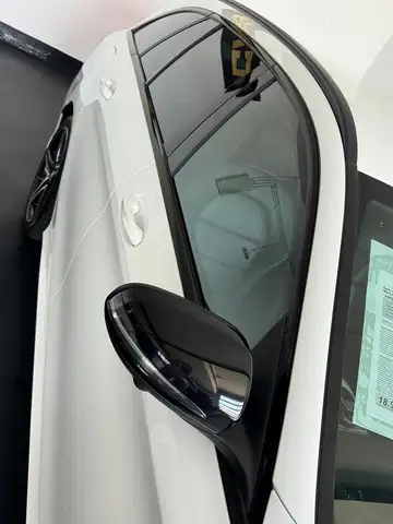 Mercedes-Benz C-Class view 15