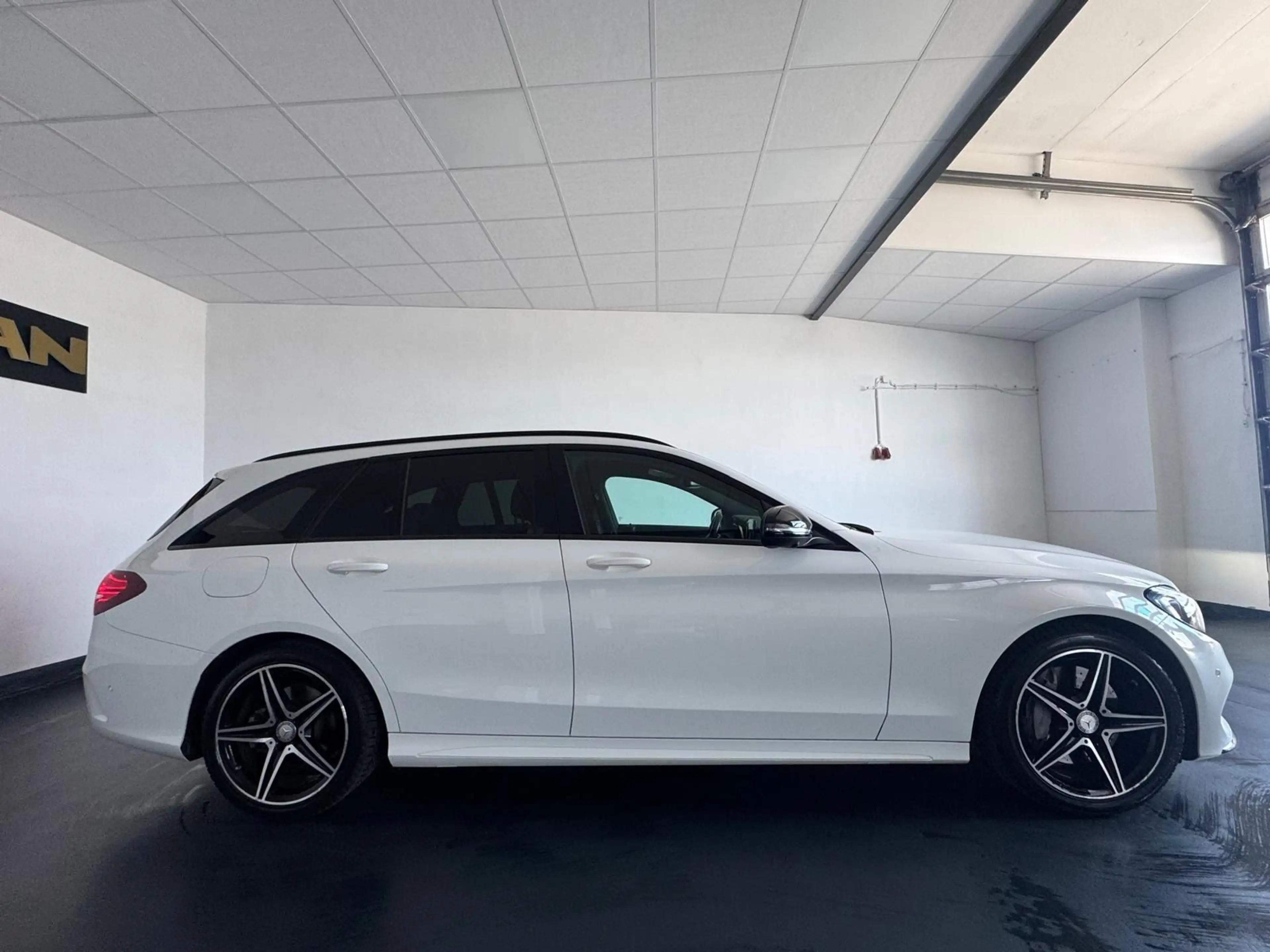 Mercedes-Benz C 250 C T-Modell "AMG+NIGHT+360°+TOT+KEYLESS" — photo 12