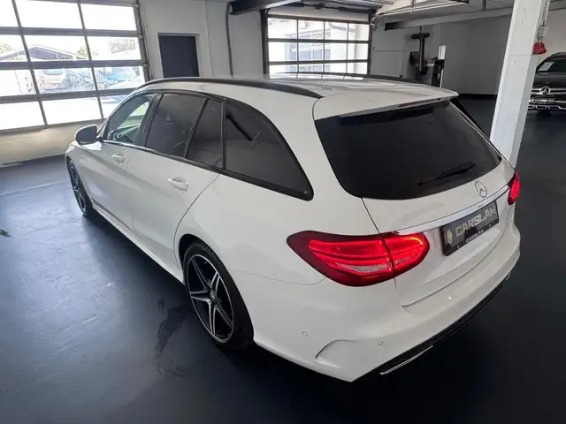 Mercedes-Benz C-Class view 7