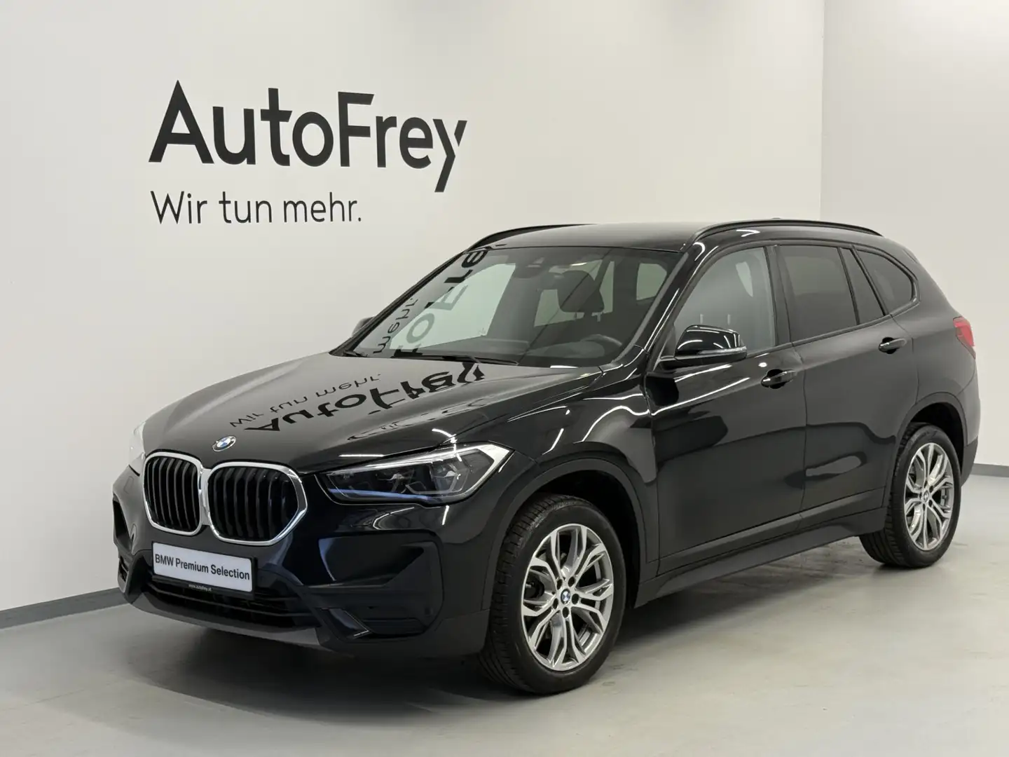 BMW X1 sDrive18d Schwarz - 1