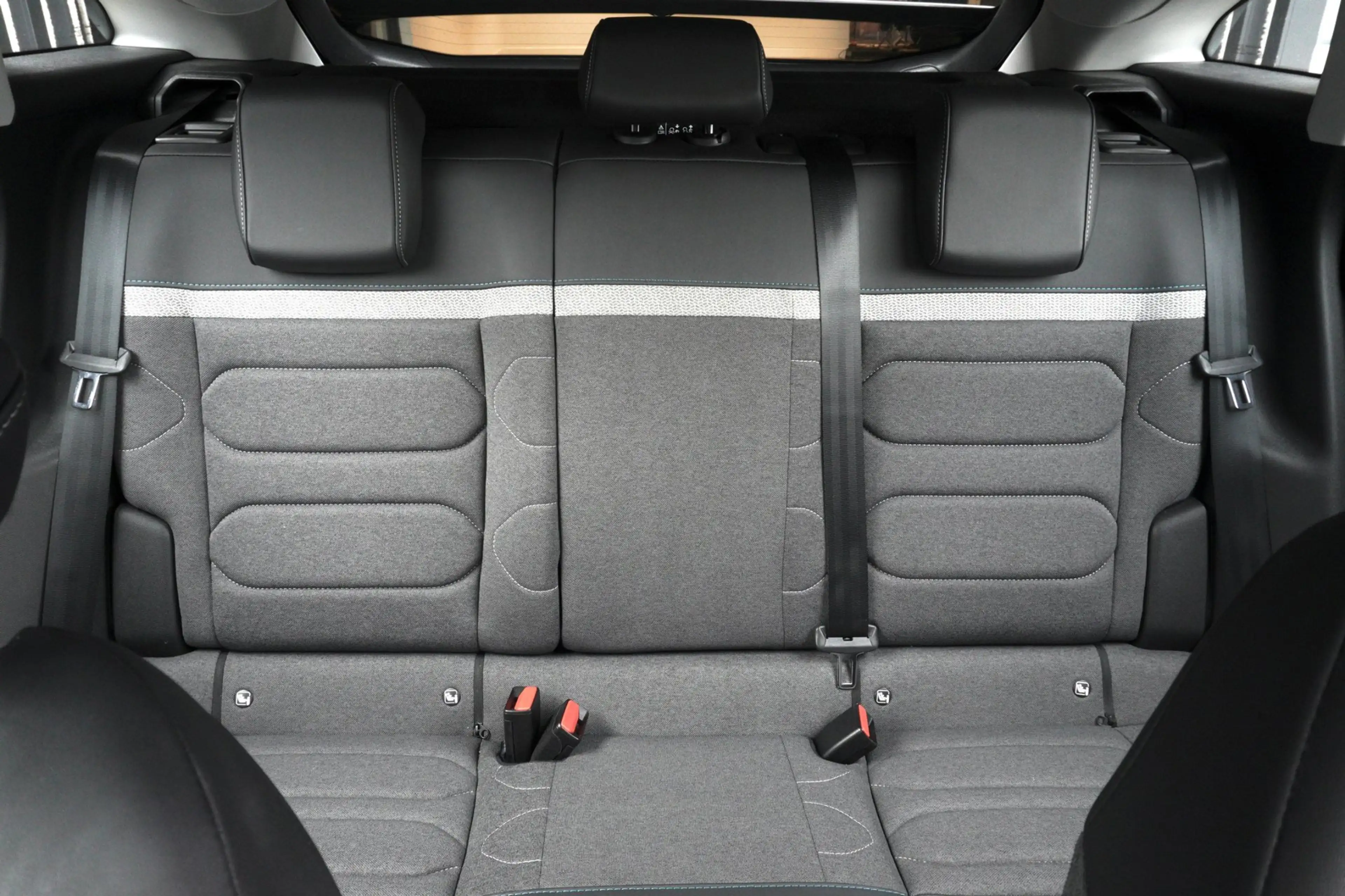 Citroen E-C4 Electric You 50 kWh Cruise|Carplay|Lane — photo 13