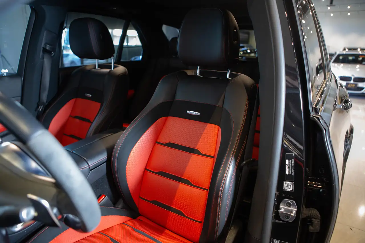 Mercedes-Benz GLE снимка Mercedes-Benz GLE