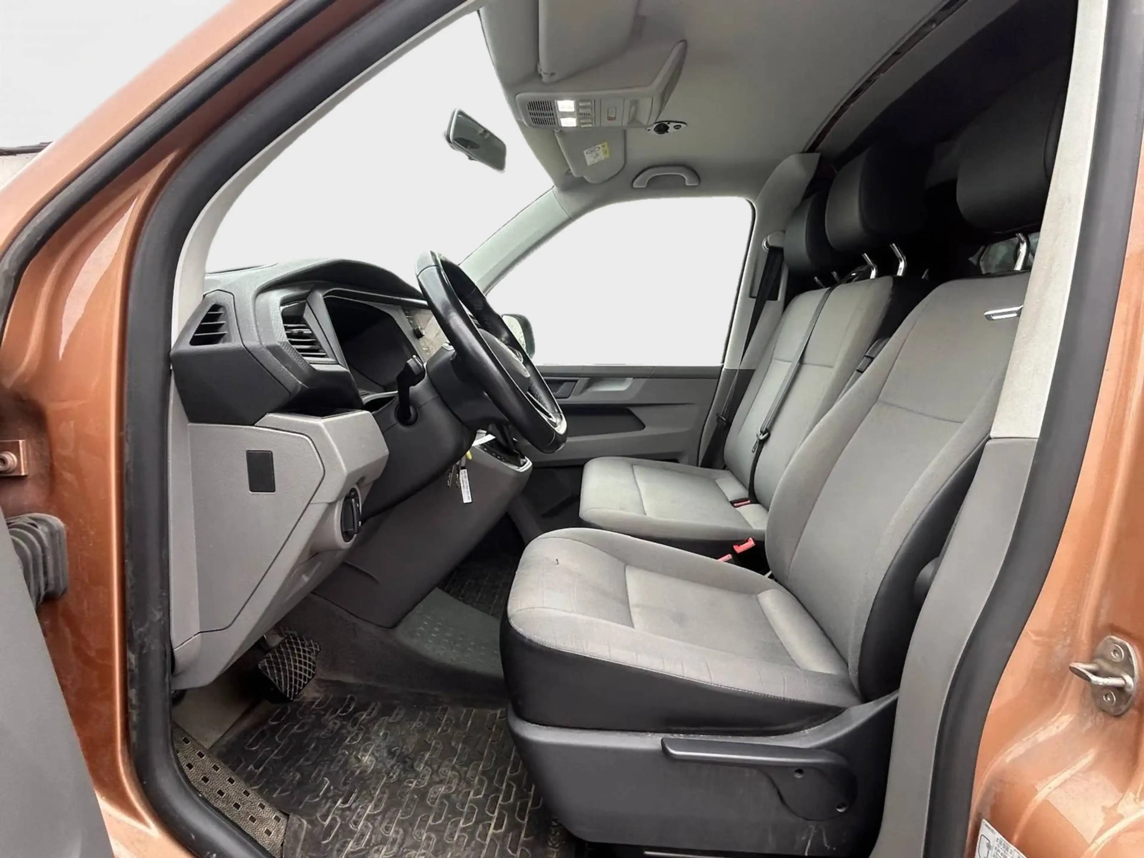 Volkswagen T6.1 Transporter 2.0 TDi Comfortline DSG 1er Propriétaire — photo 10