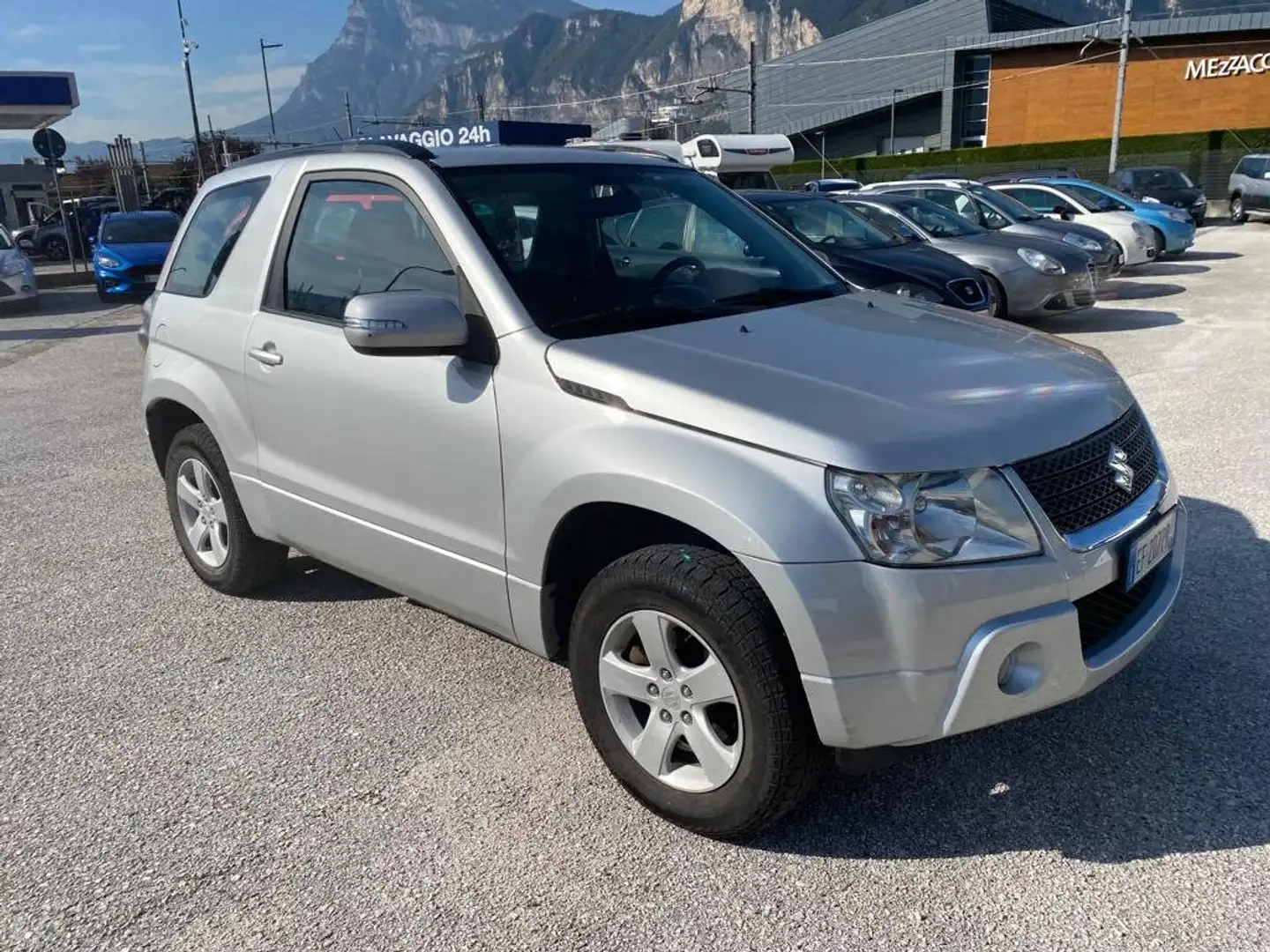 Suzuki Grand Vitara Grand Vitara 3p 1.6 vvt 16v Silber - 1