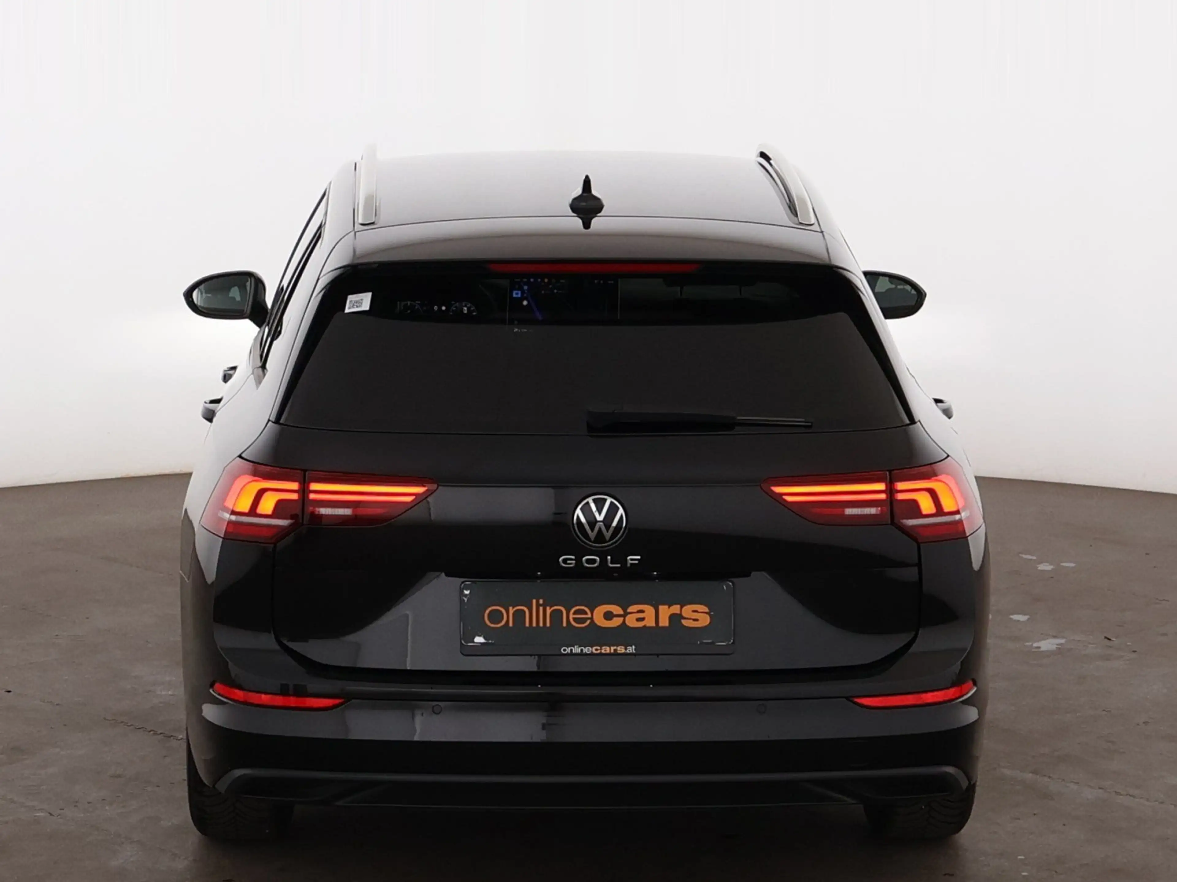 Volkswagen Golf Variant Golf VIII Variant 2.0 TDI Life Aut LED RADAR NAVI — photo 8