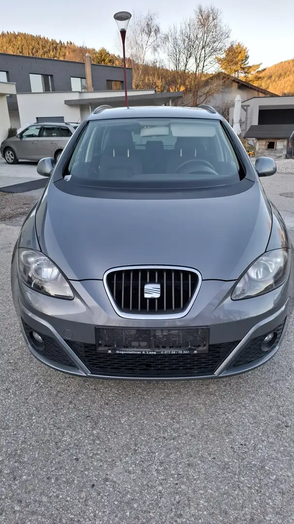 SEAT Altea XL Altea XL Chili-Copa 1,6 CR TDi Chili-Copa Grau - 1