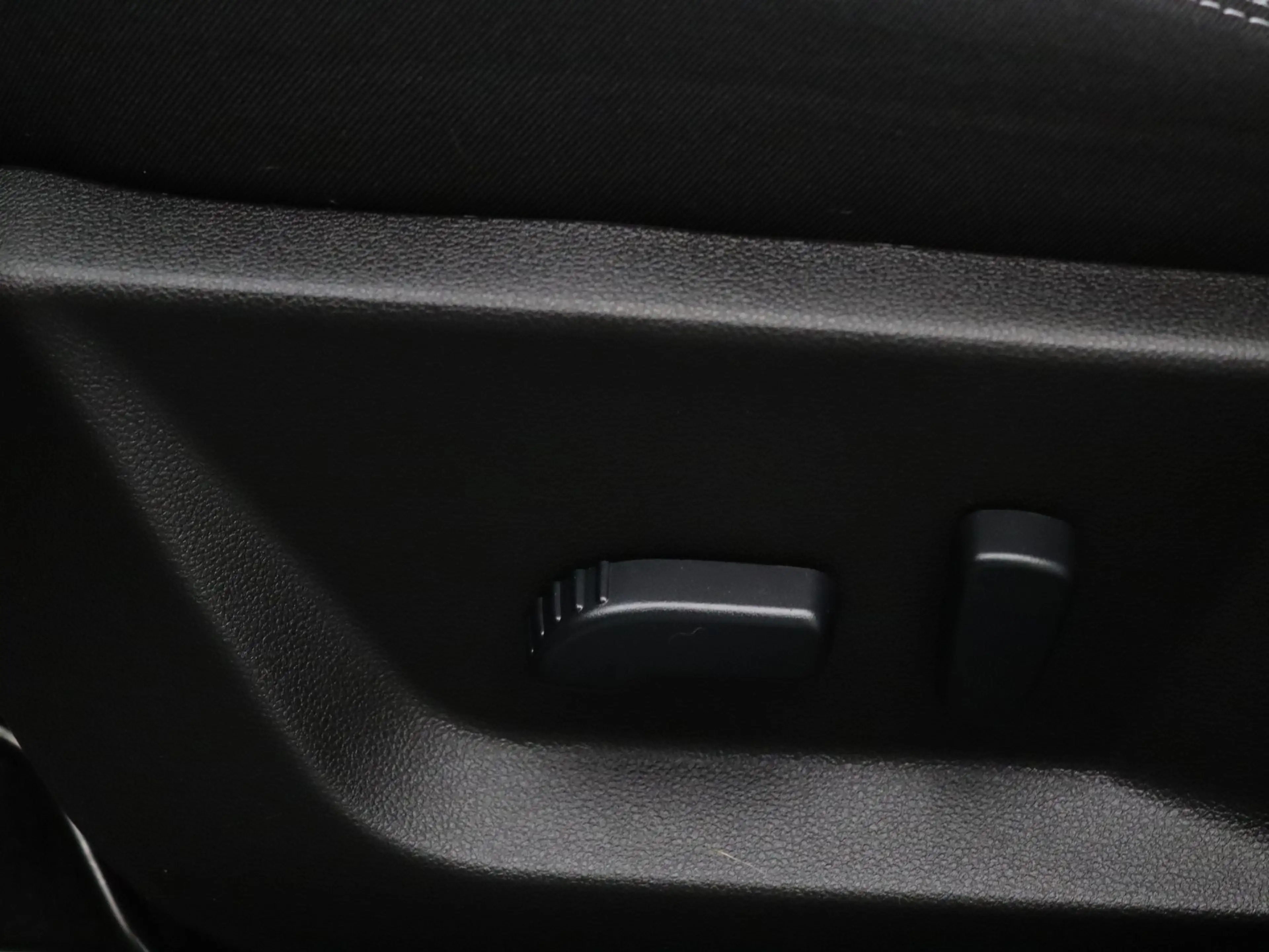 Dacia Bigster 155pk Hybrid Limited Edition Apple Carplay/Android — photo 28