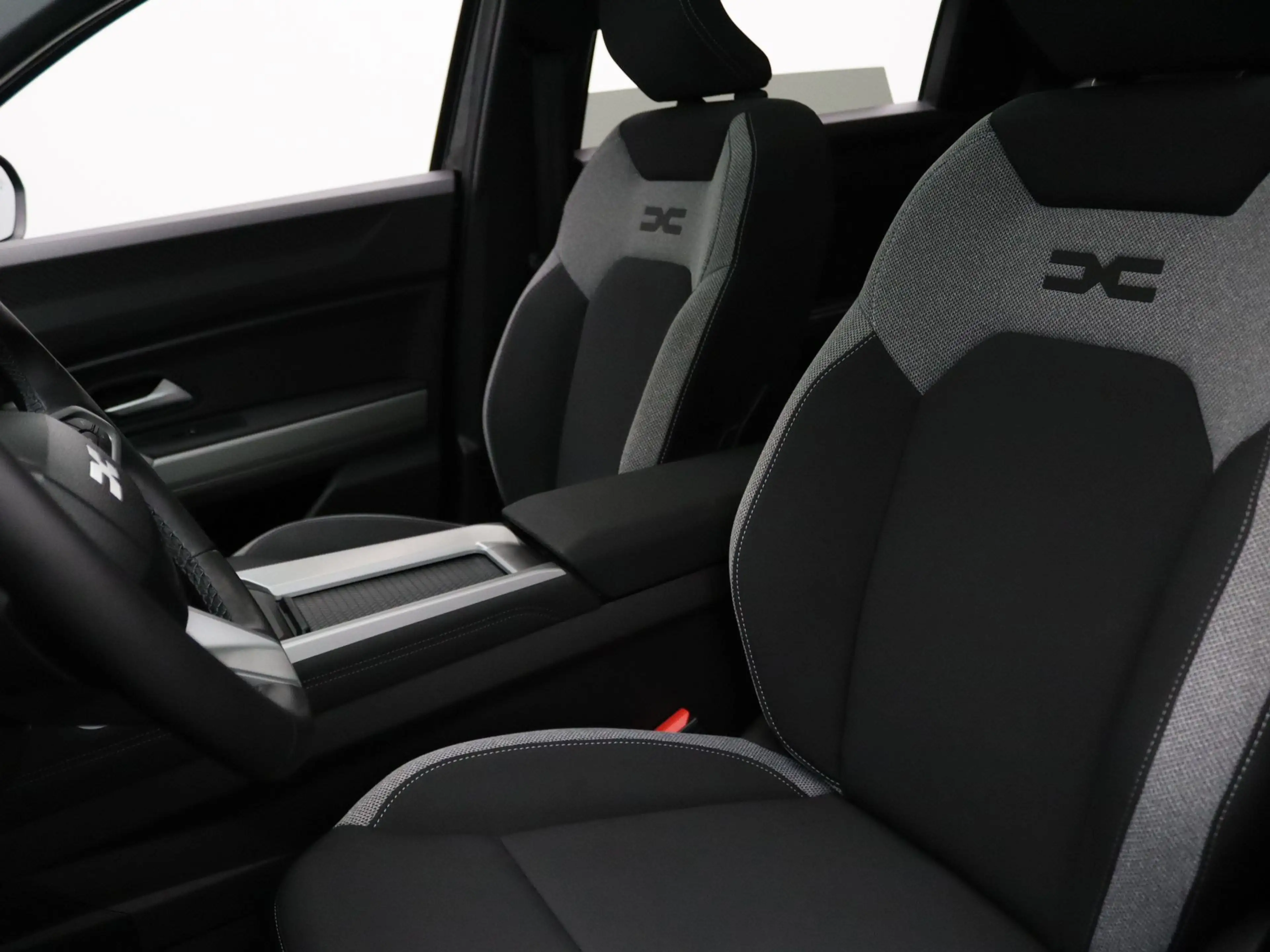 Dacia Bigster 155pk Hybrid Limited Edition Apple Carplay/Android — photo 5