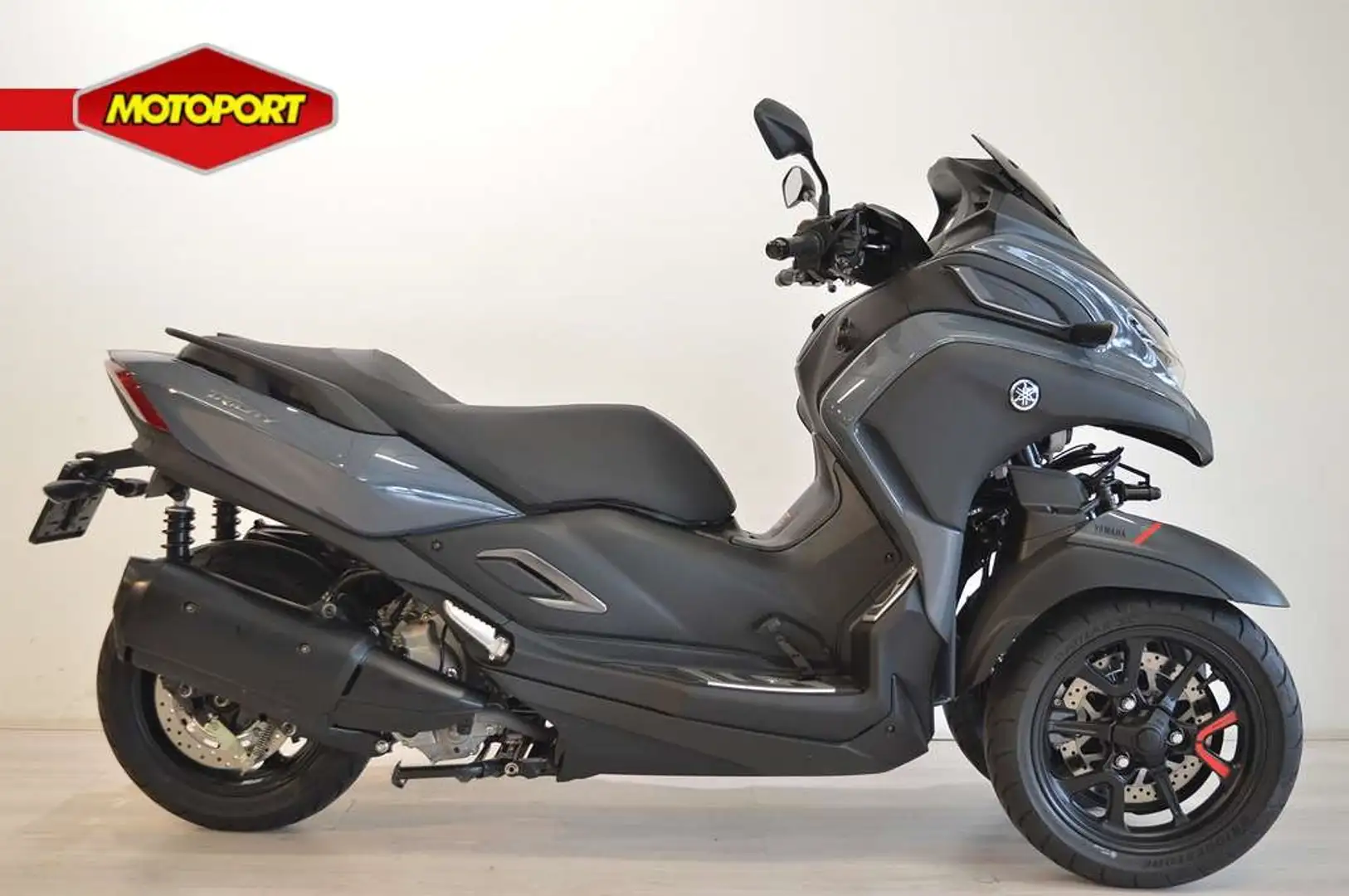 Yamaha TriCity 300 Grijs - 1