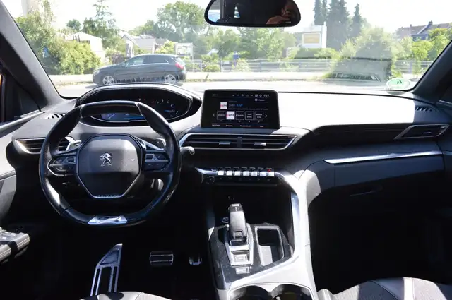 Peugeot 3008 view 13