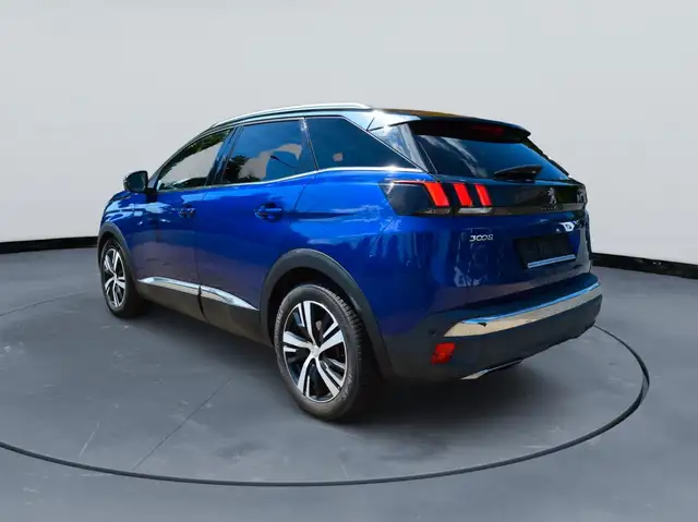 Peugeot 3008 view 5