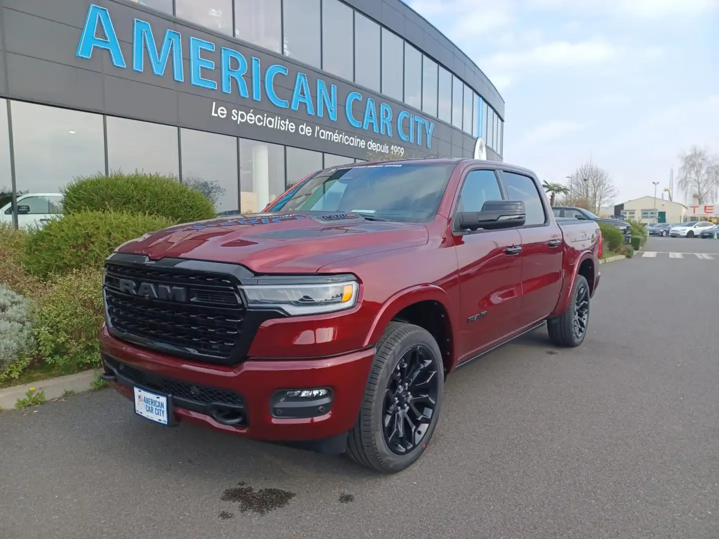 Dodge RAM 1500 CREW LIMITED NIGHT EDITION RAMBOX HAYON MULTI Rouge - 1