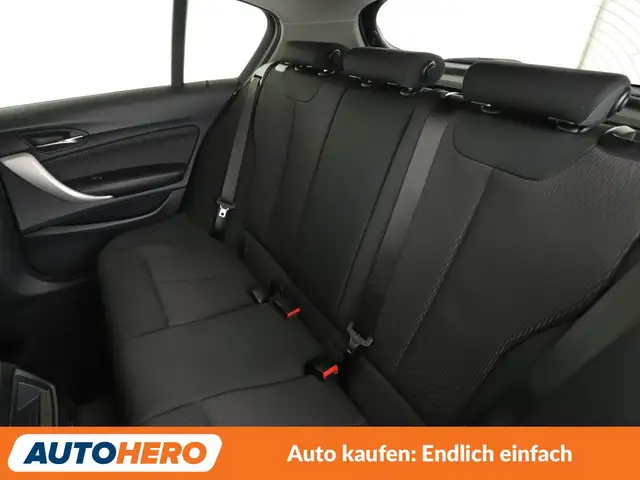 BMW 1 Series view 14