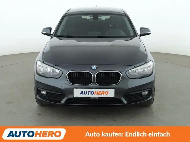 BMW 1 Series view 9