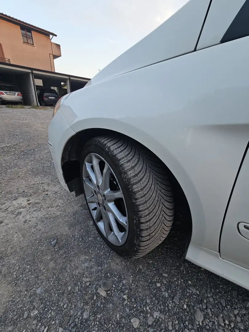 Mercedes-Benz B 180 cdi Premium - 2