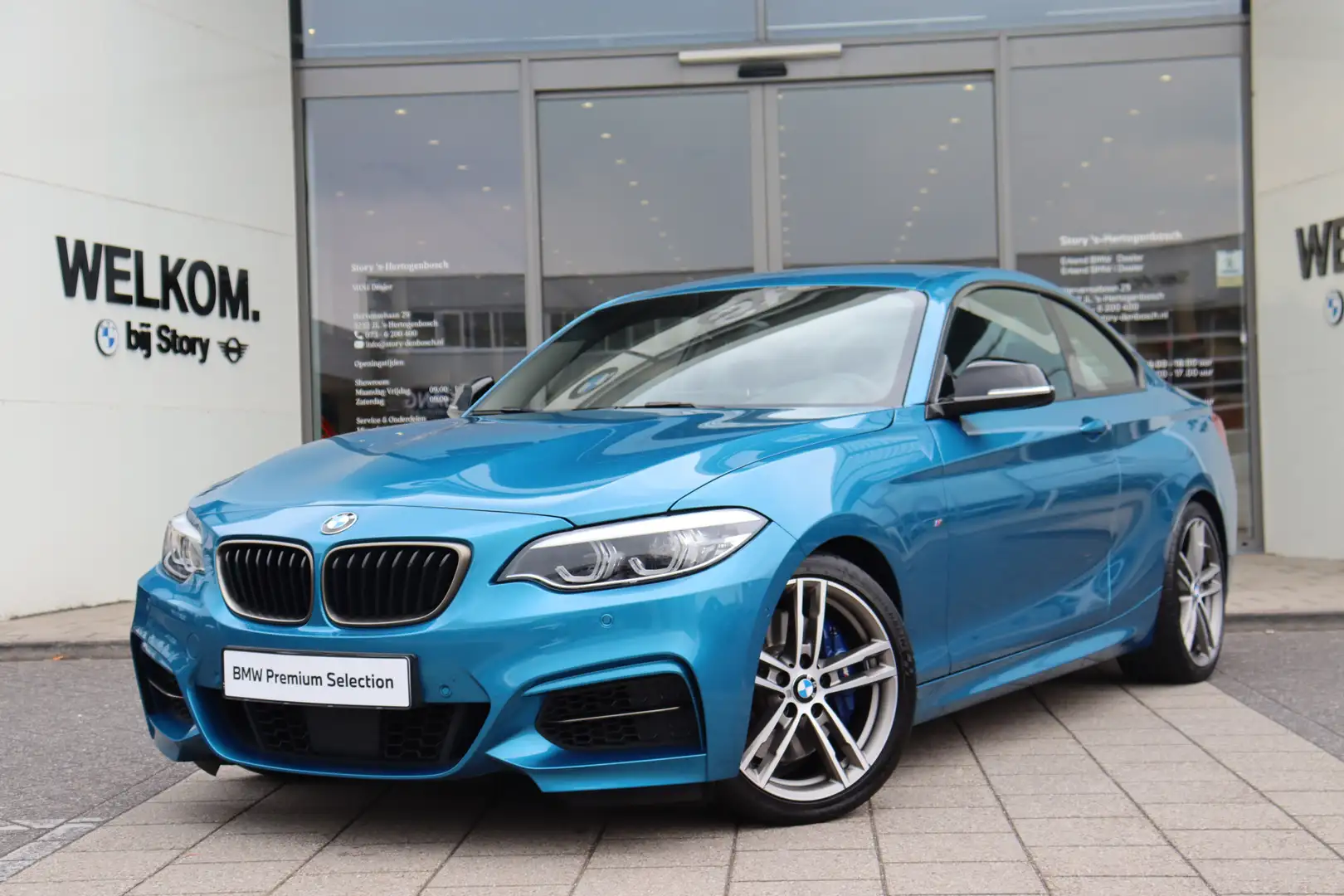 BMW 240 2 Serie Coupé M240i xDrive High Executive Automaat Blauw - 1