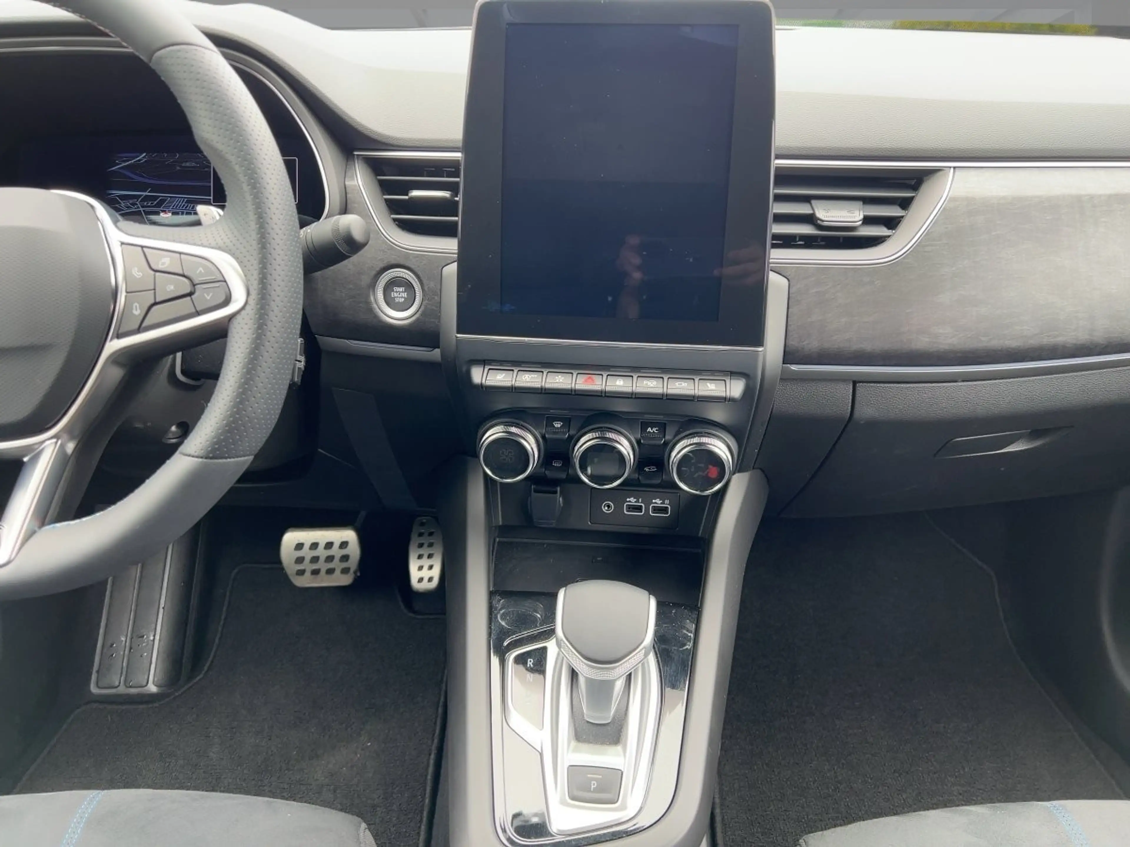 Renault Arkana ESPRIT ALPINE Mild Hybrid 160 EDC SHZ PDC — photo 12