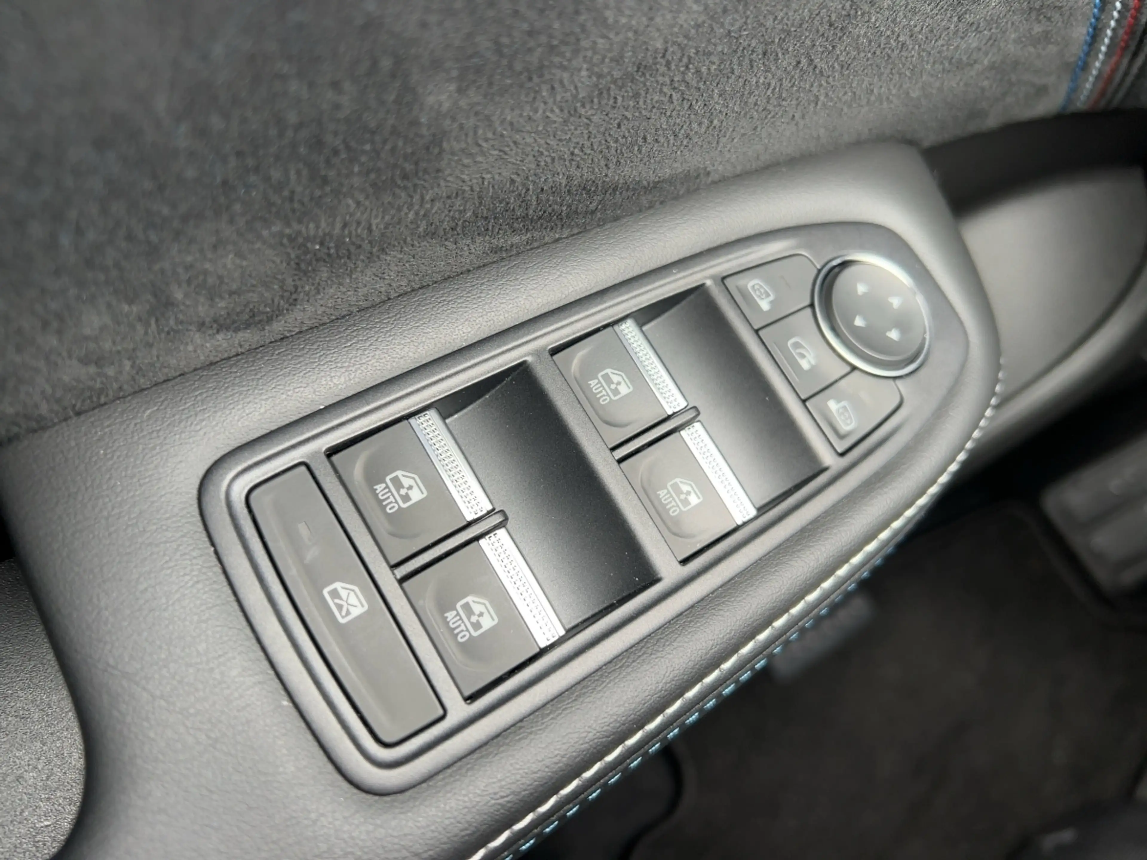 Renault Arkana ESPRIT ALPINE Mild Hybrid 160 EDC SHZ PDC — photo 20
