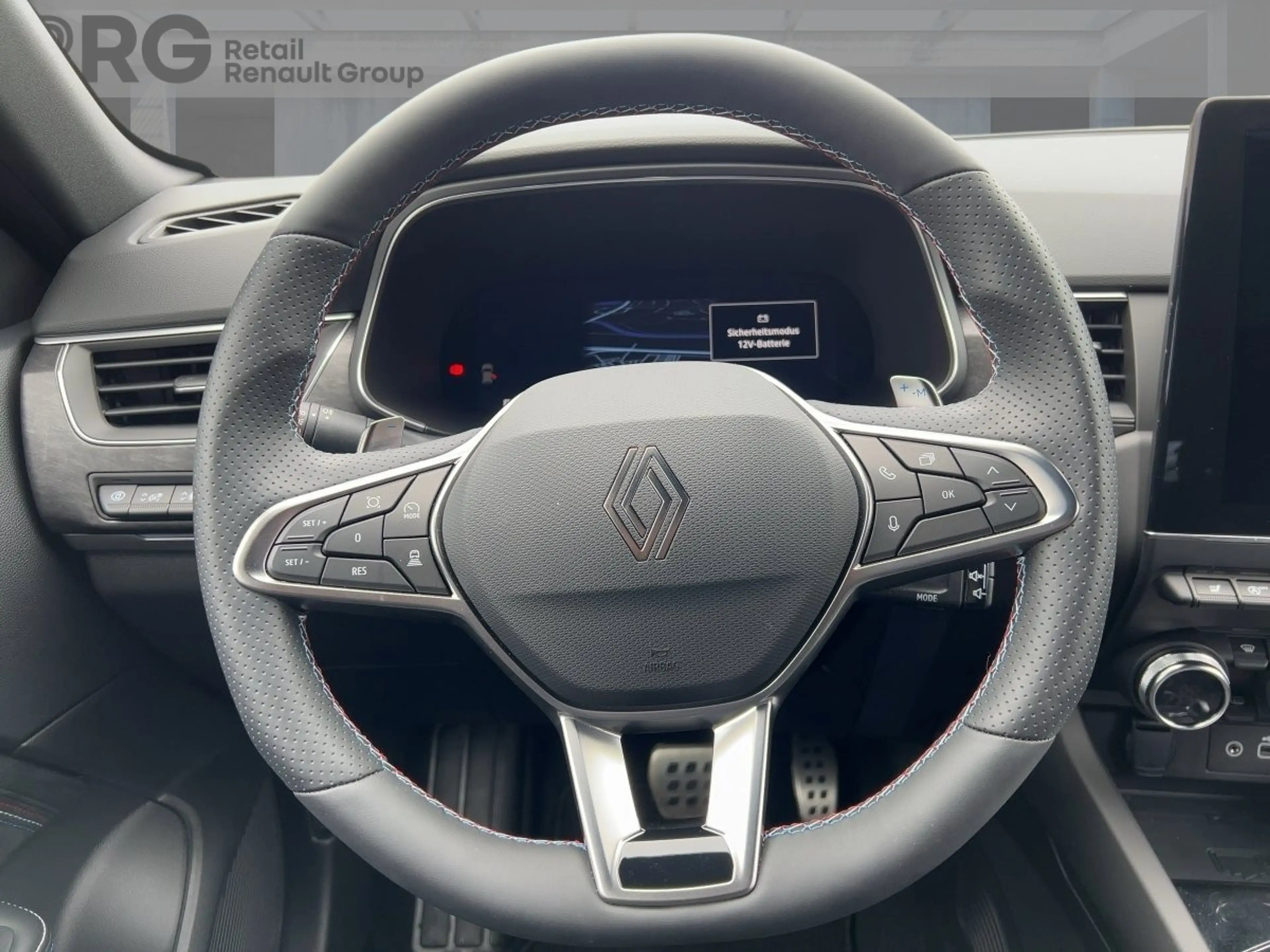 Renault Arkana ESPRIT ALPINE Mild Hybrid 160 EDC SHZ PDC — photo 11