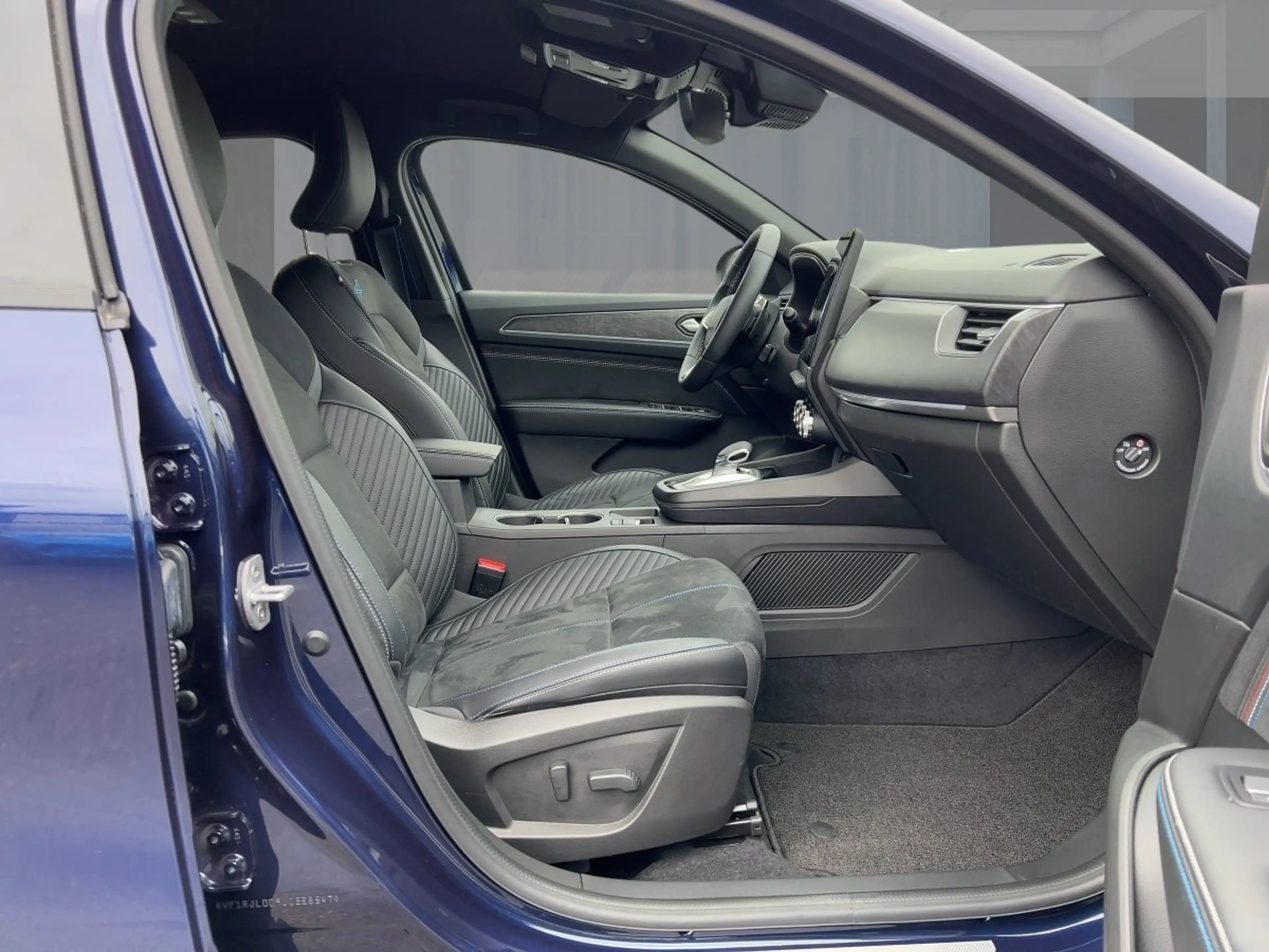 Renault Arkana ESPRIT ALPINE Mild Hybrid 160 EDC SHZ PDC — photo 8